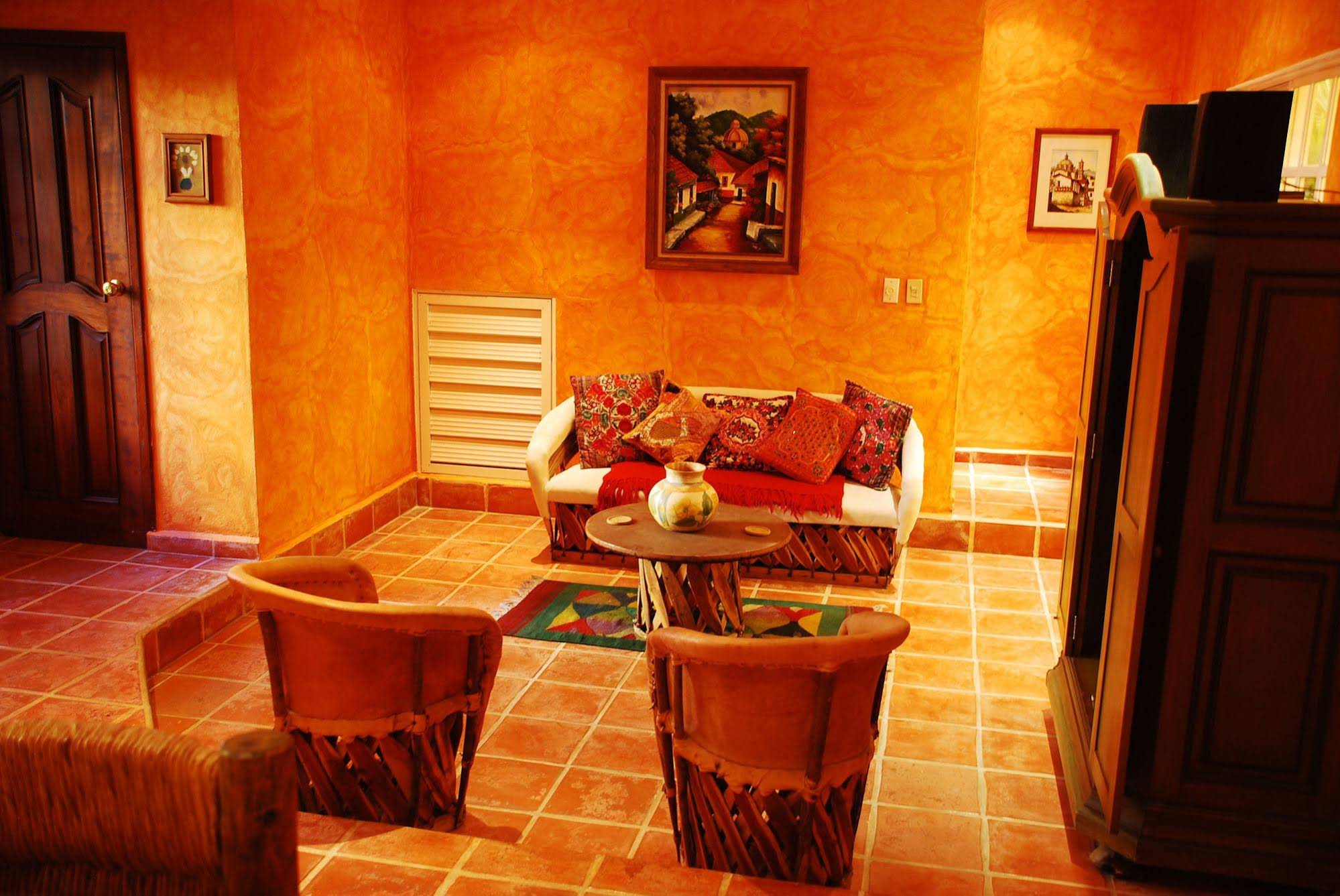 Casa Colonial