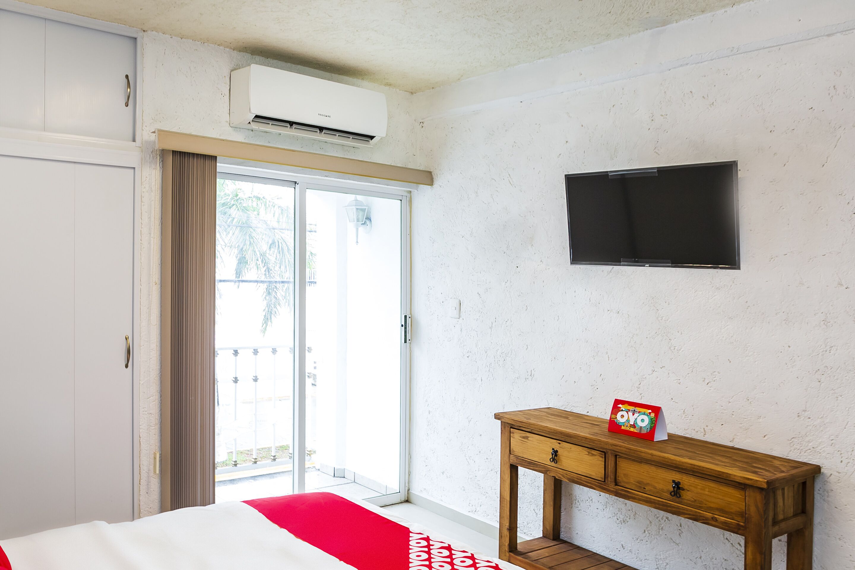 Hotel Dos Mundos