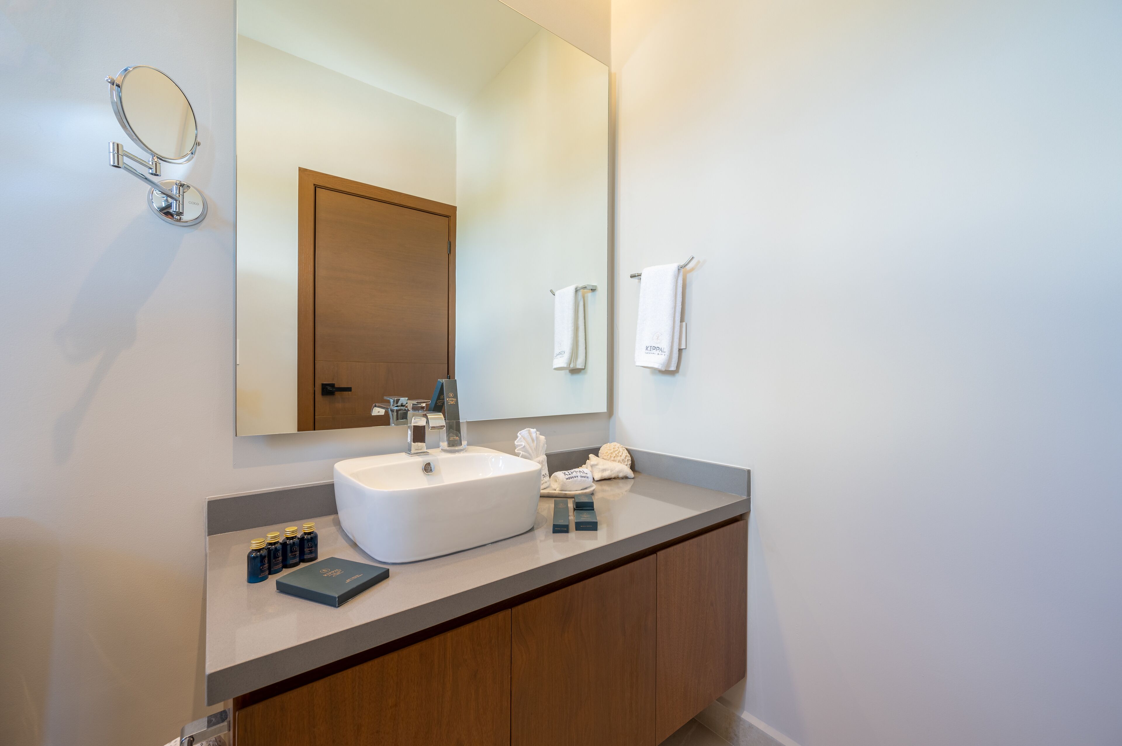 Kippal Modern Oasis ApartHotel