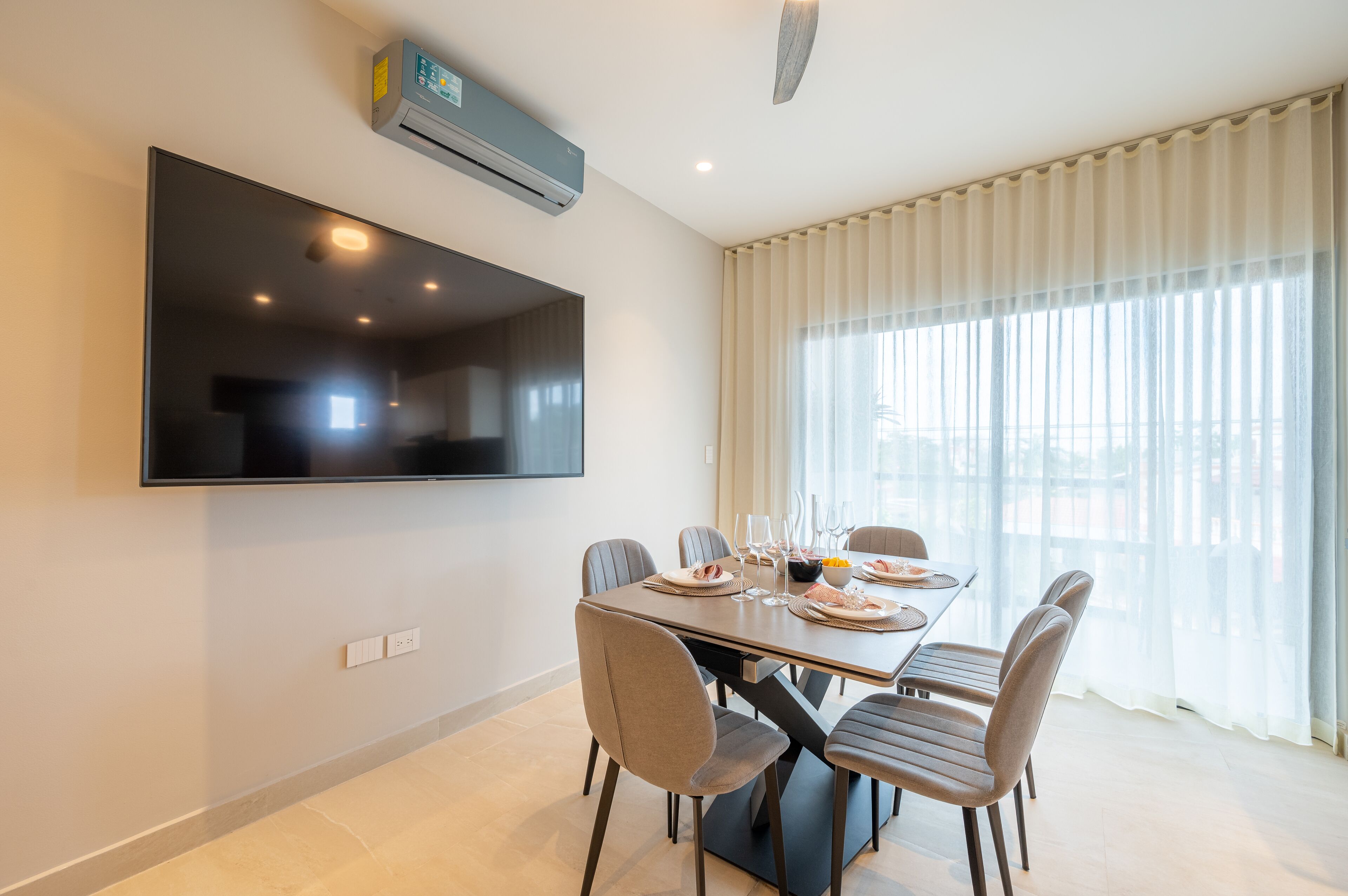 Kippal Modern Oasis ApartHotel