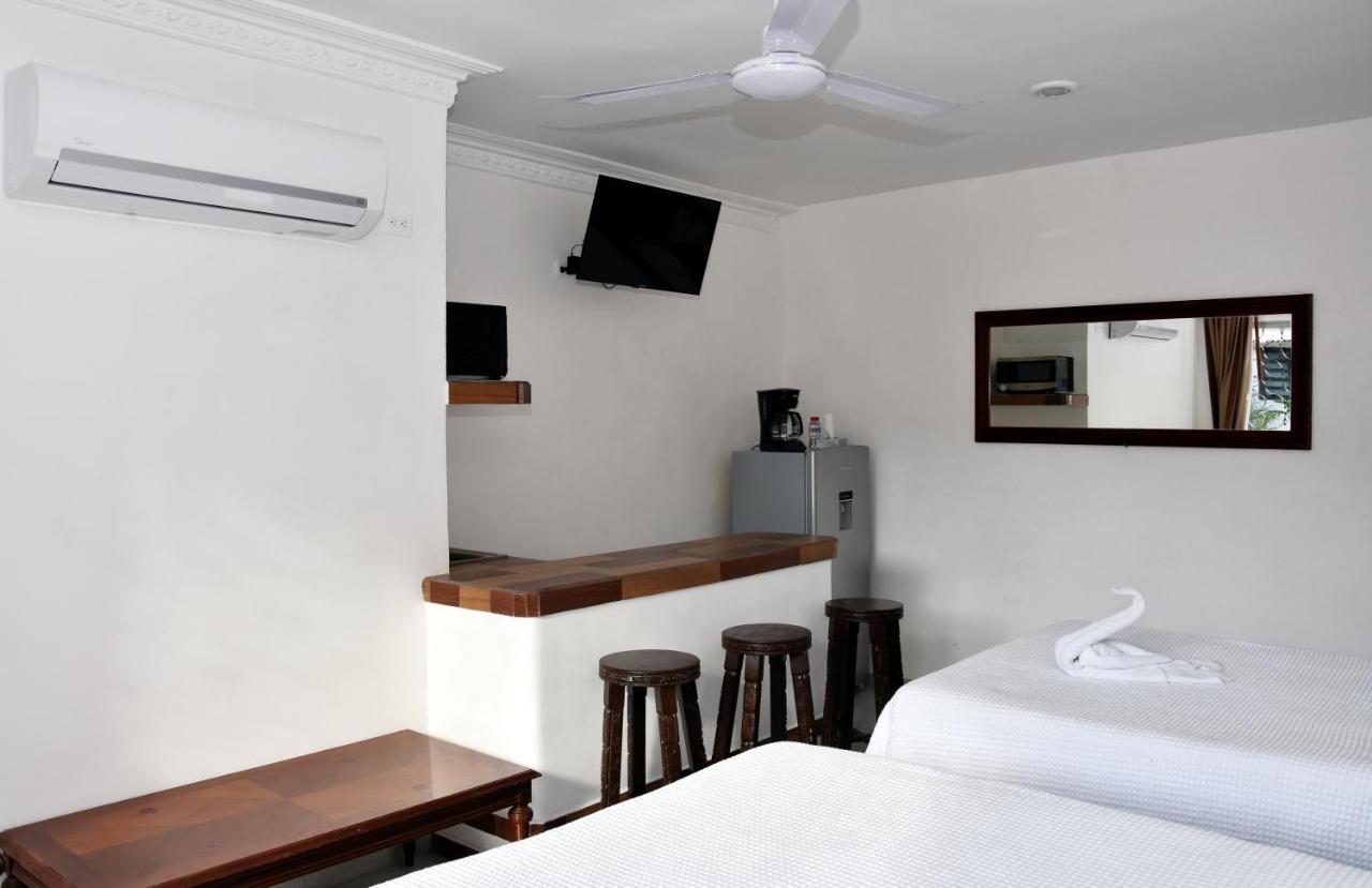 Mary Carmen Hotel