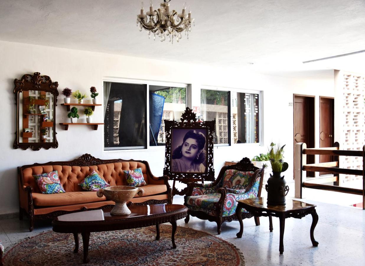Mary Carmen Hotel