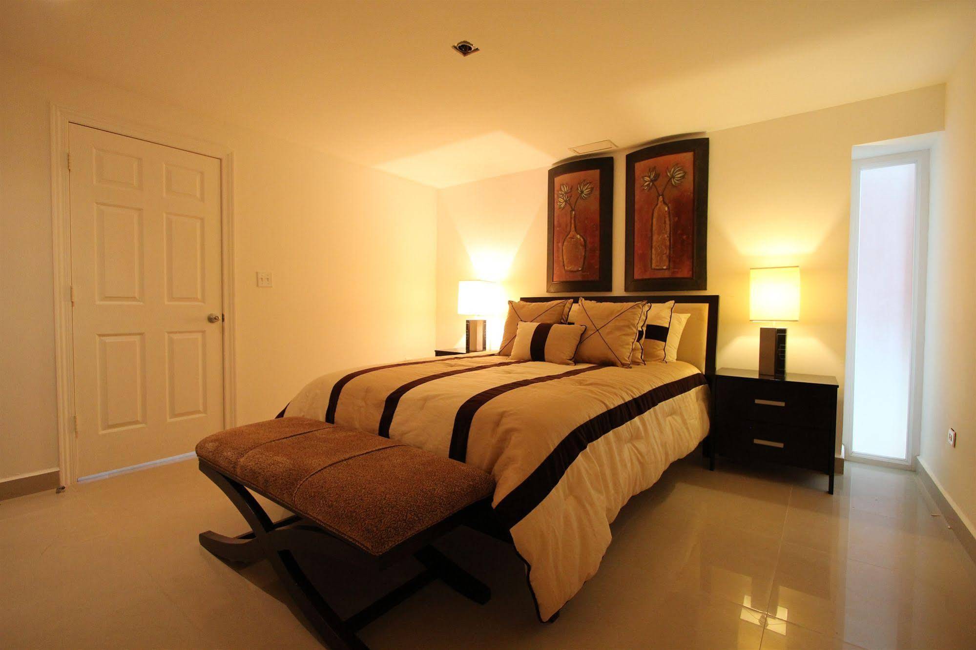 Palmar Condominiums