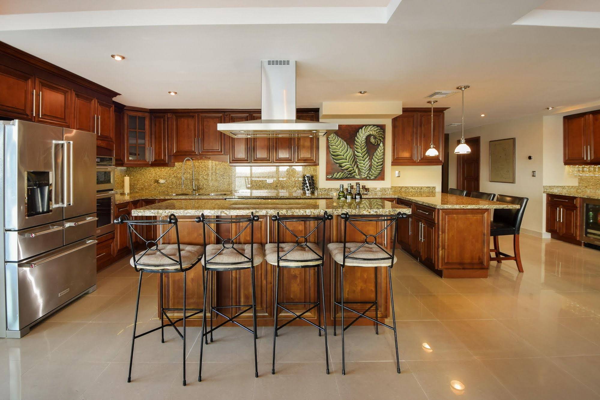 Palmar Condominiums