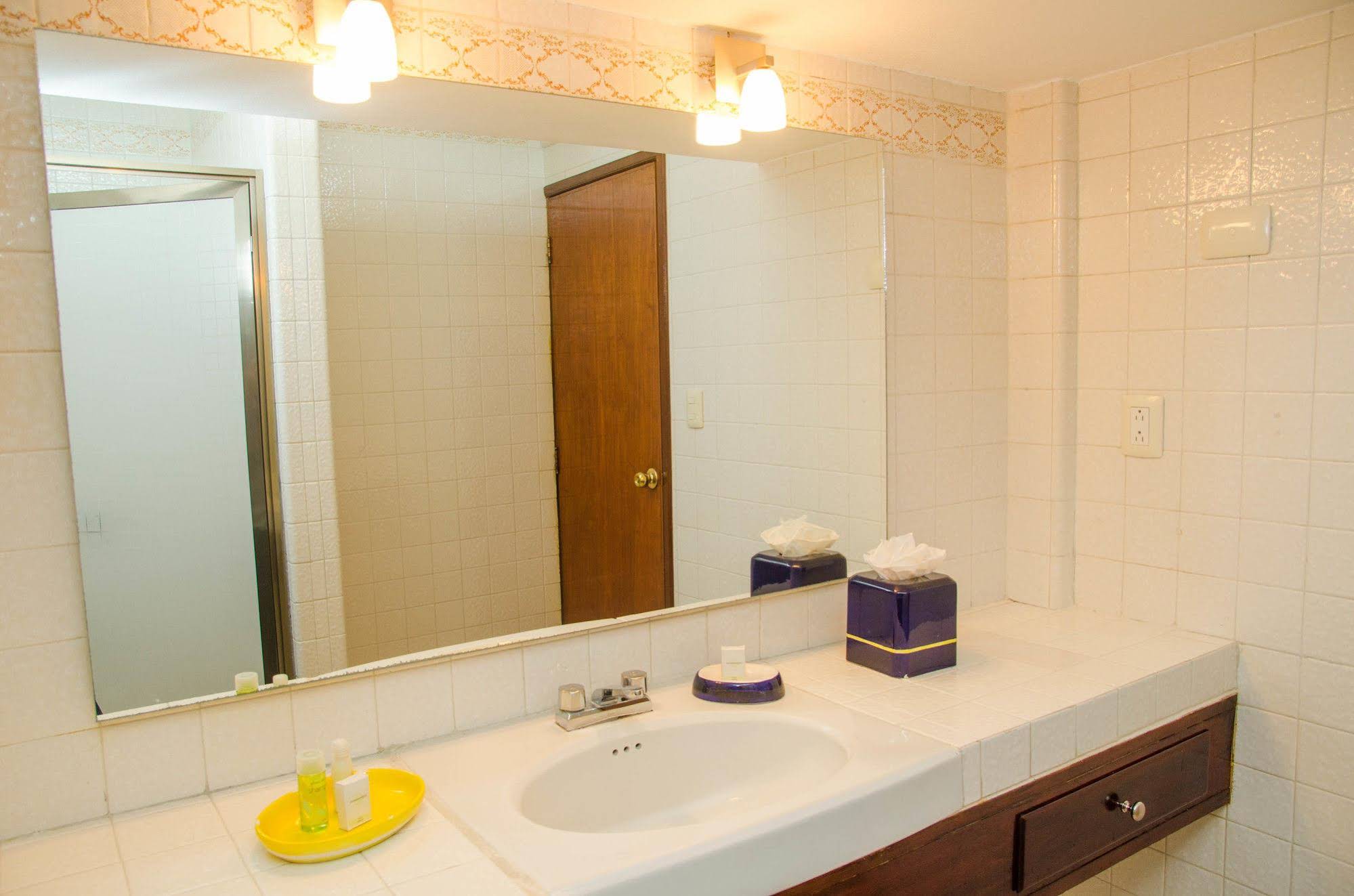 Suites Colonial Cozumel