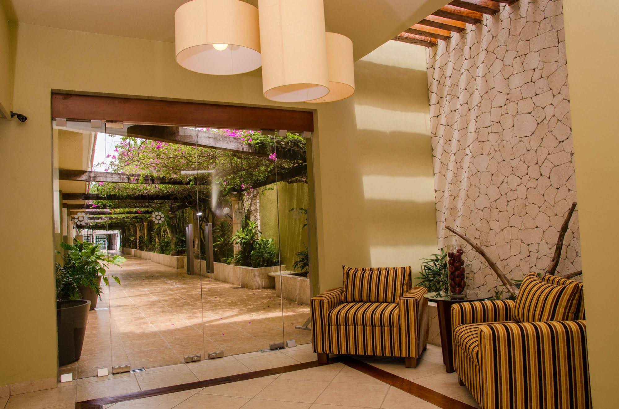 Suites Colonial Cozumel