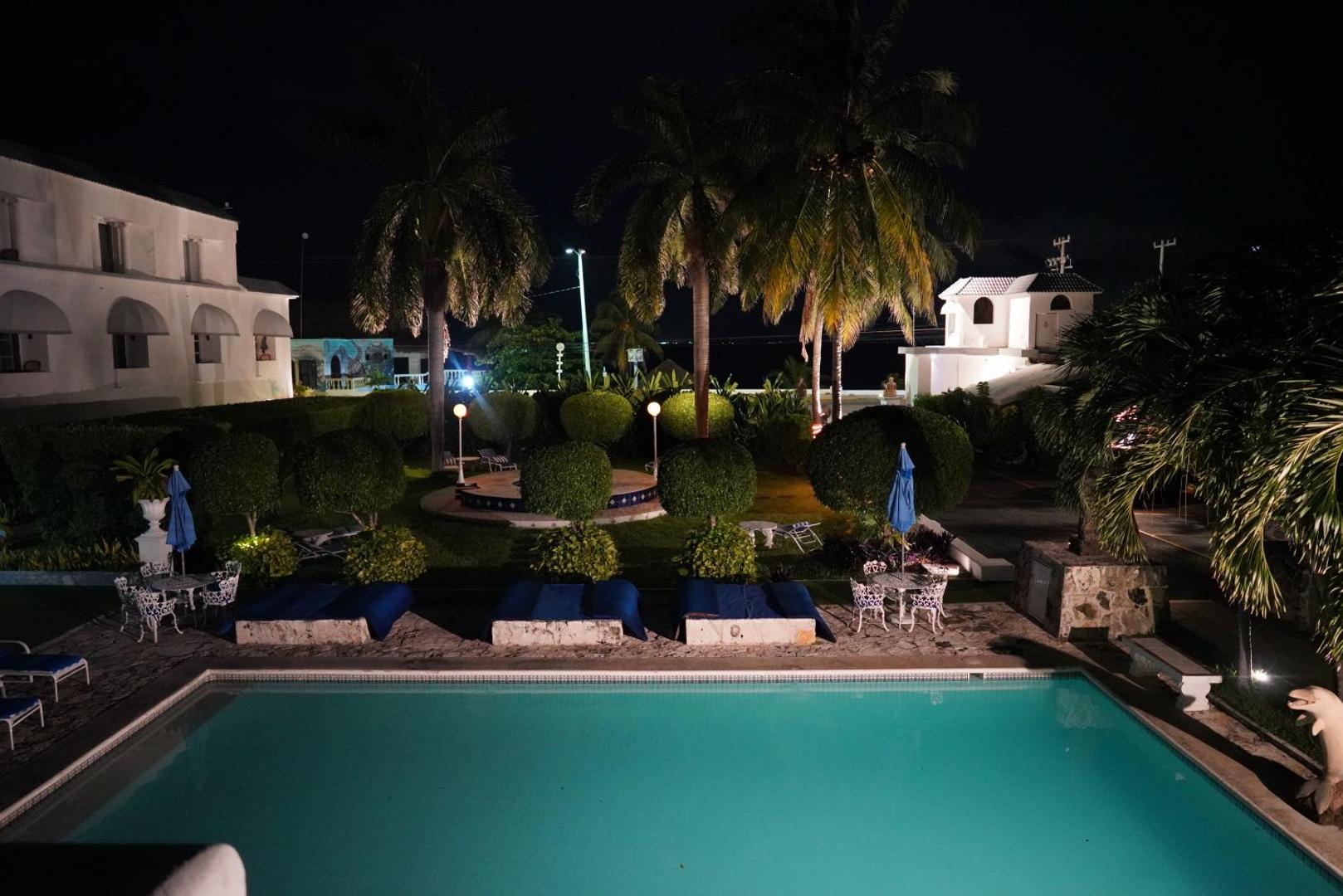 Villa Blanca Garden Beach