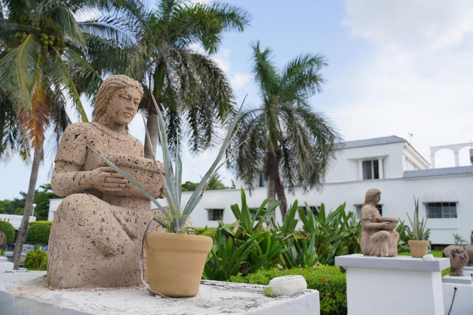 Villa Blanca Garden Beach