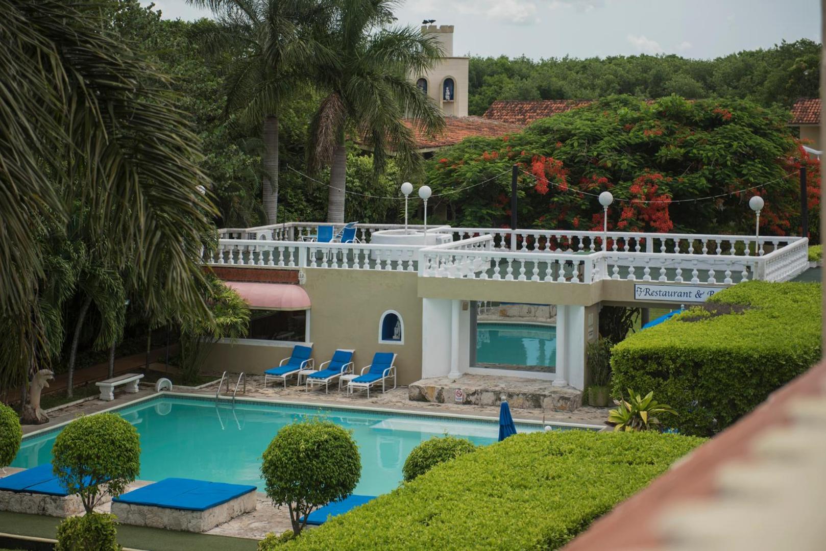 Villa Blanca Garden Beach