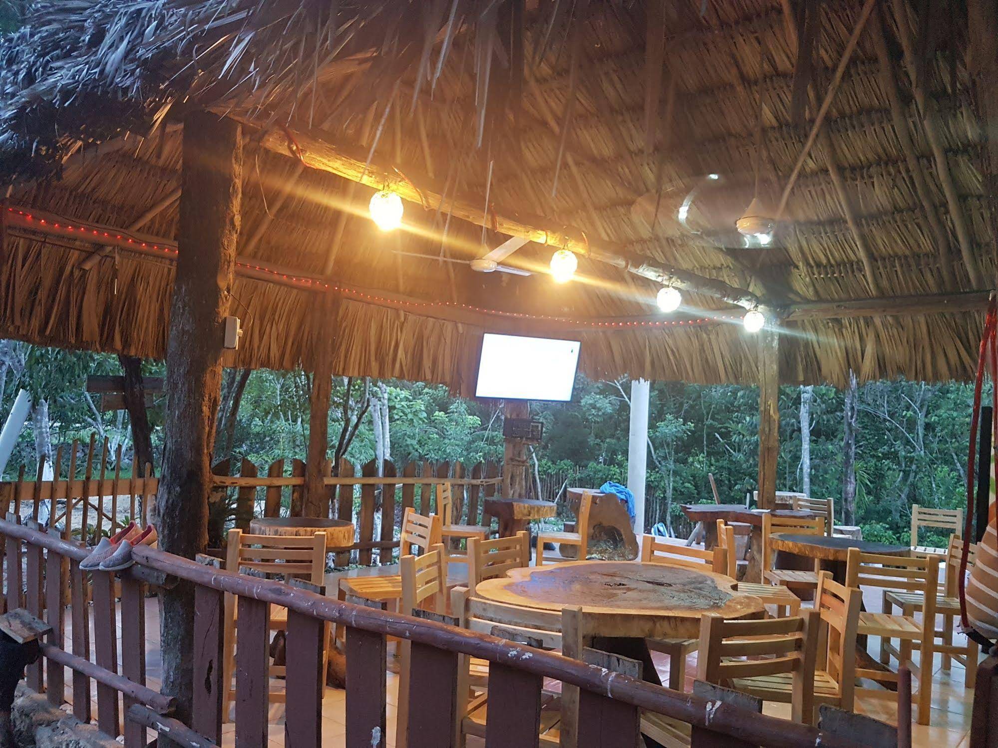 Gilmar Taakbil Luum Lojam Villas Suites & Spa