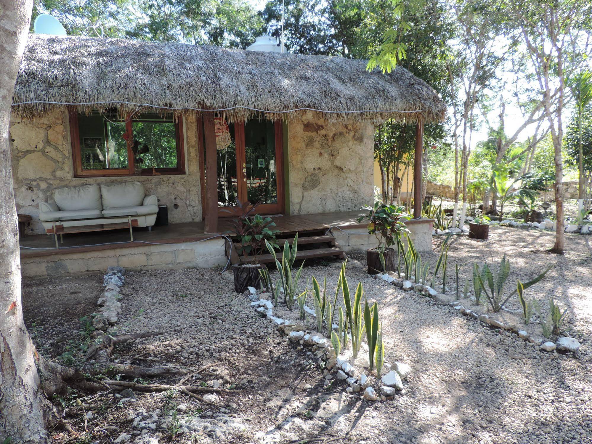 Gilmar Taakbil Luum Lojam Villas Suites & Spa