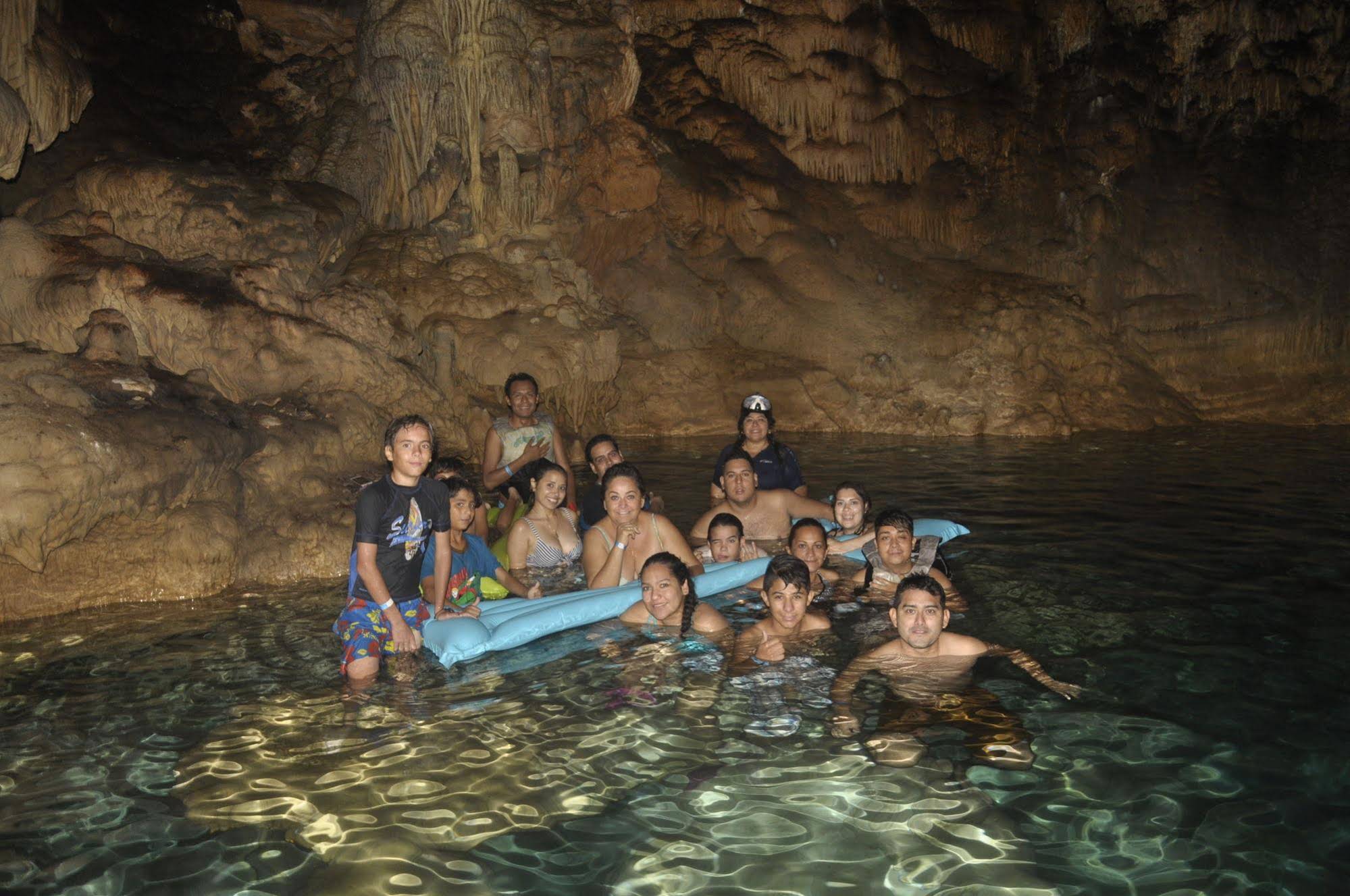 Gilmar Taakbil Luum Lojam Villas Suites & Spa