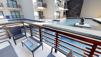 Aldea Thai by Playa Moments