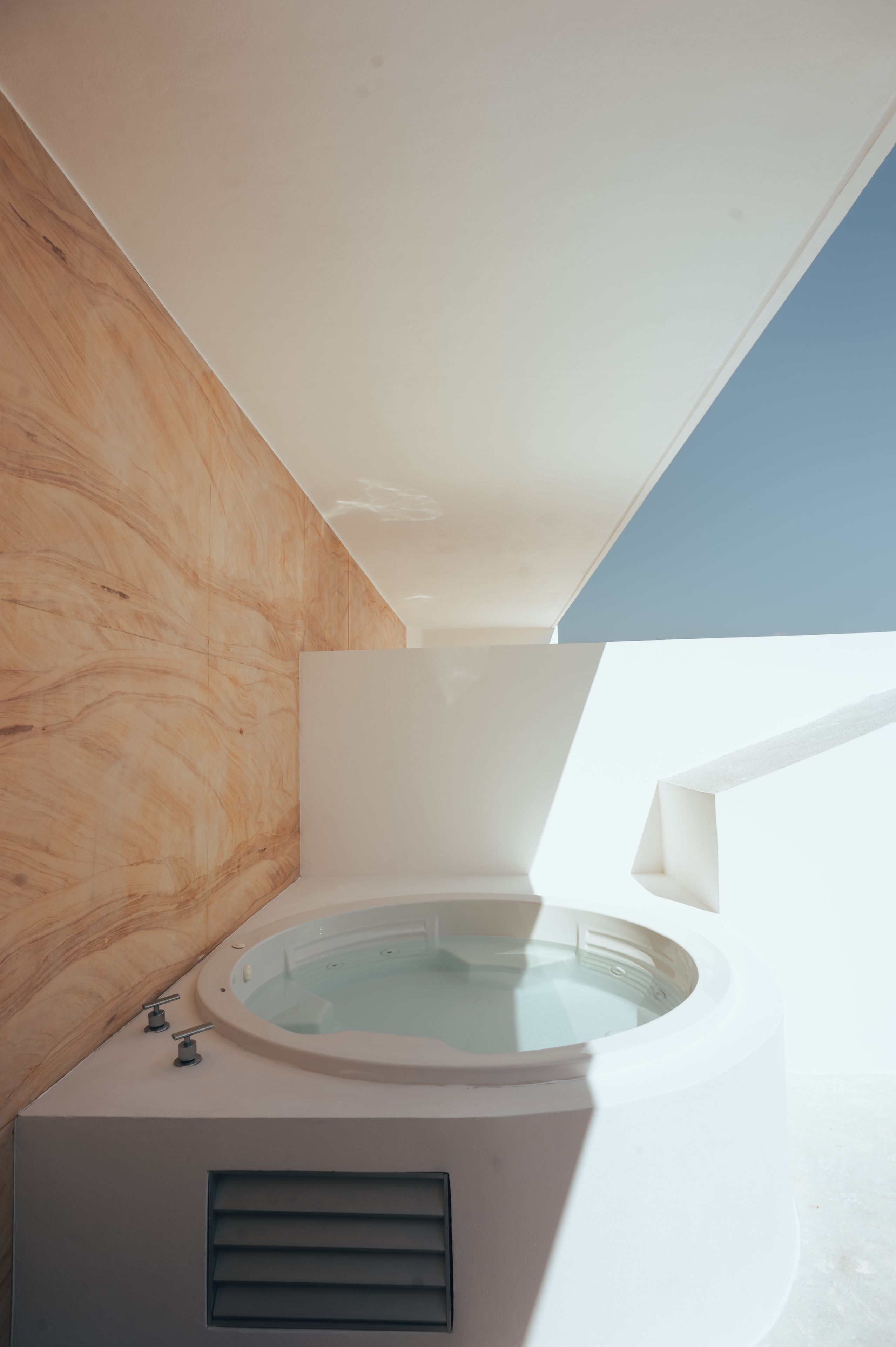 Antera Hotel & Residences