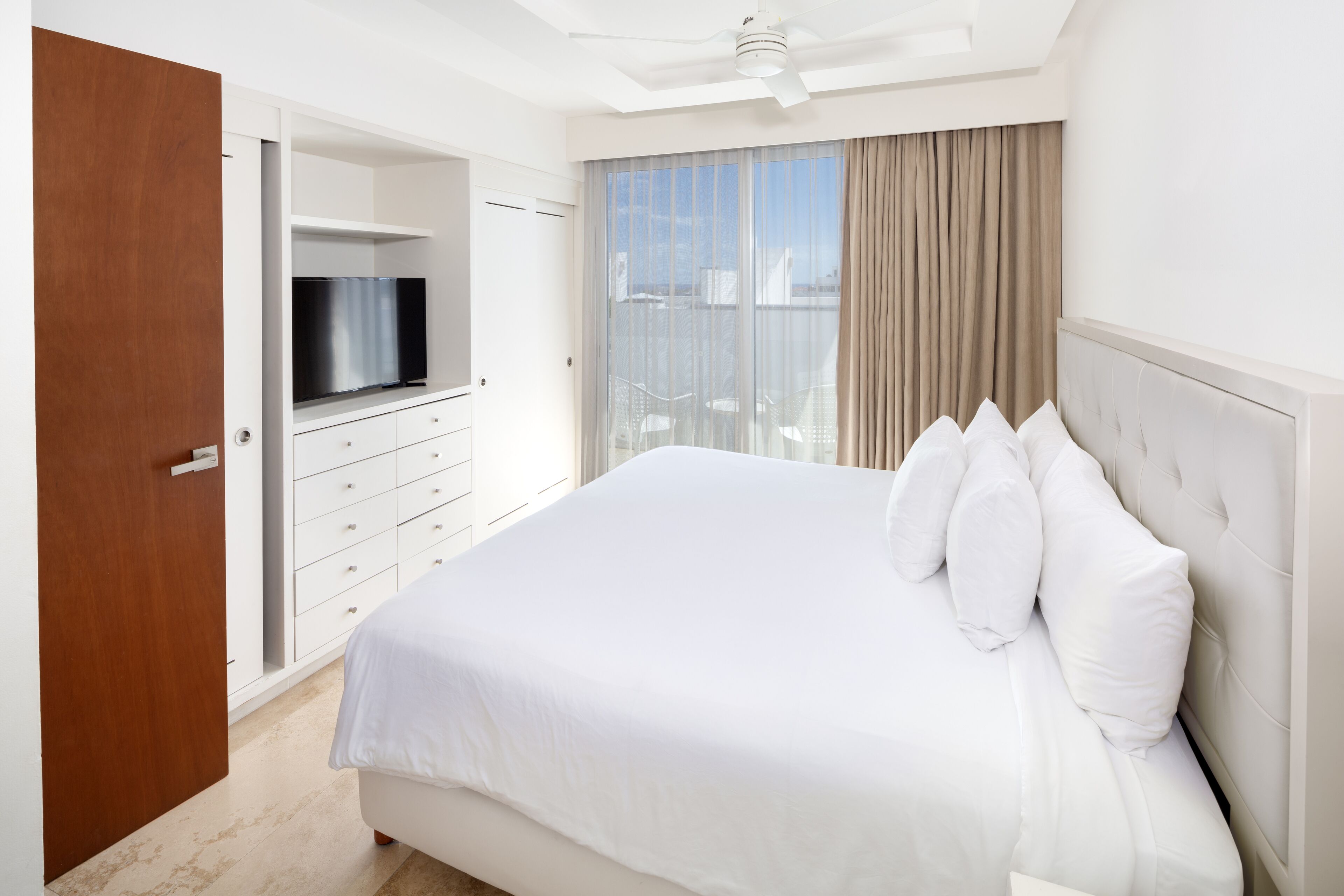 Antera Hotel & Residences