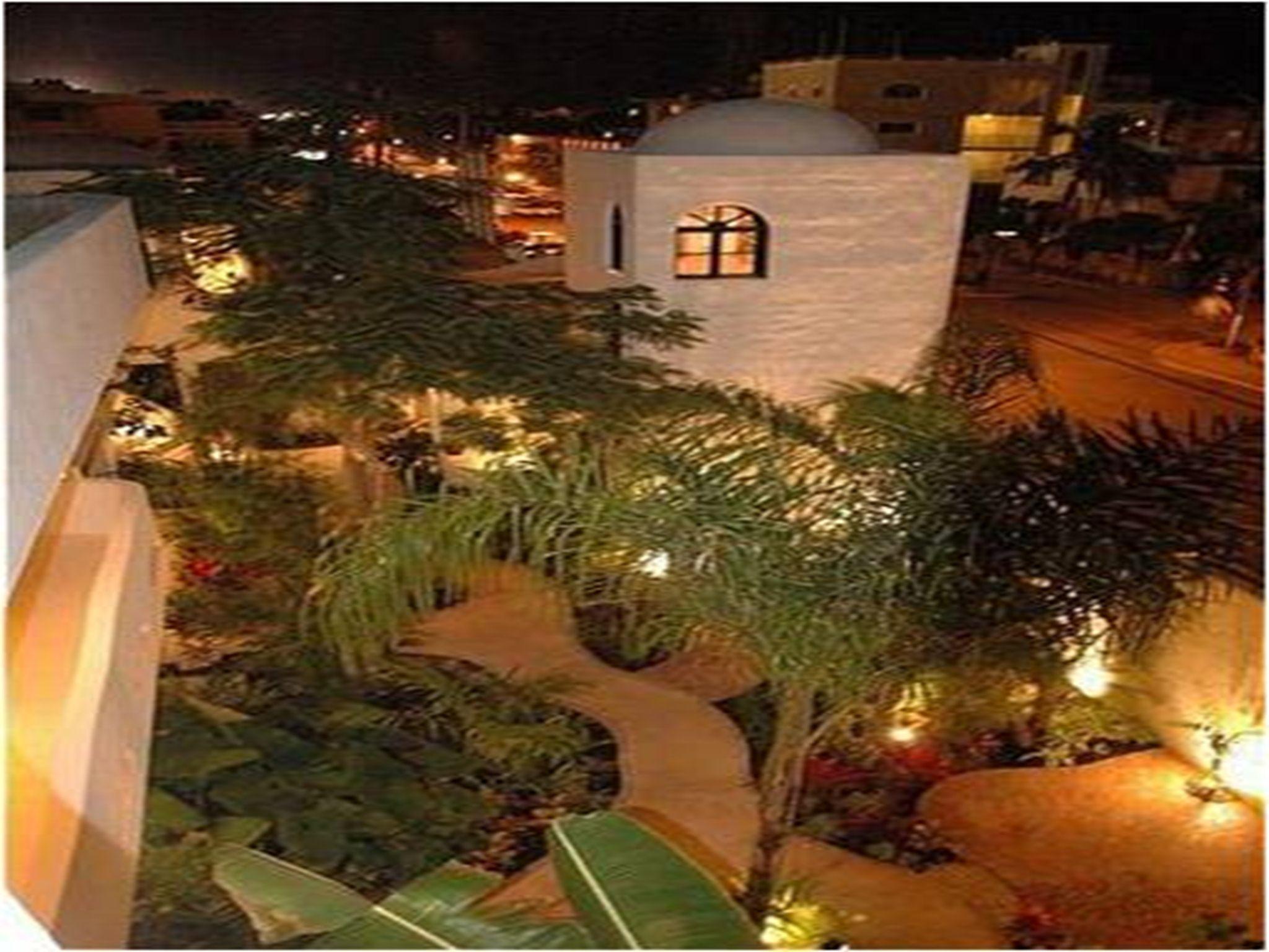 Aqualuna Hotel