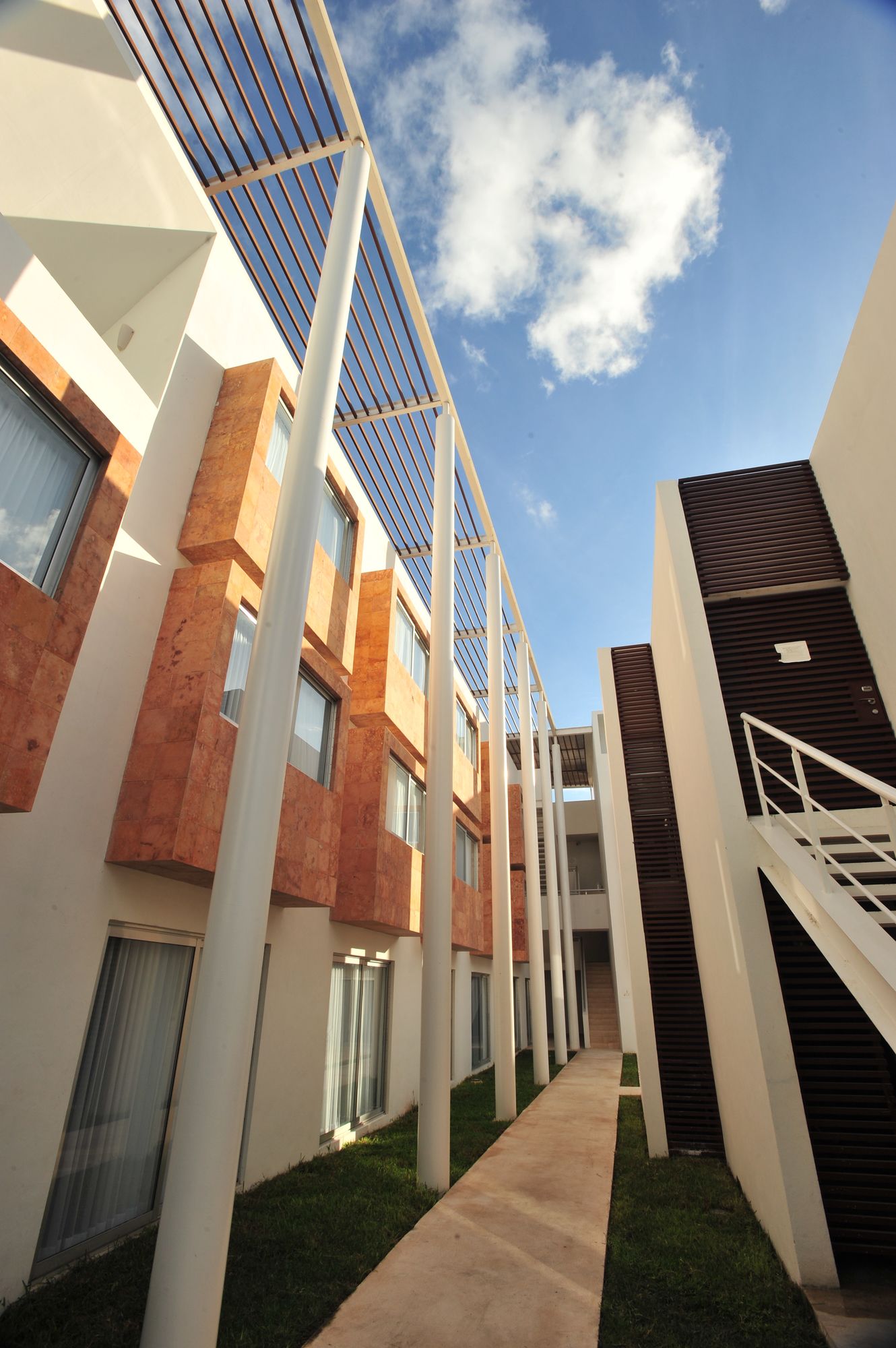 Bambu Suites