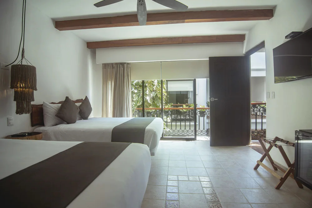 Banana Boutique By GuruHotel