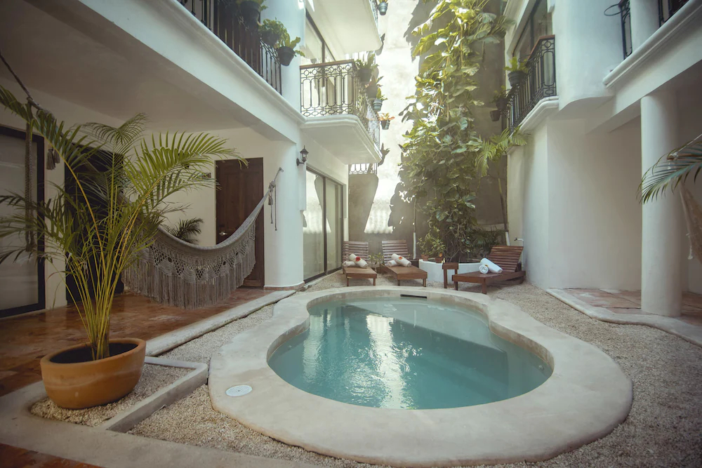 Banana Boutique By GuruHotel