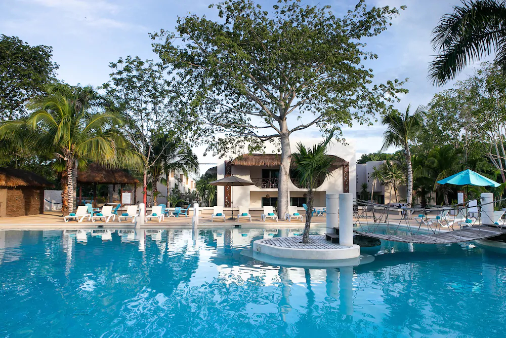 Casa Kaoba Hotel & Suites