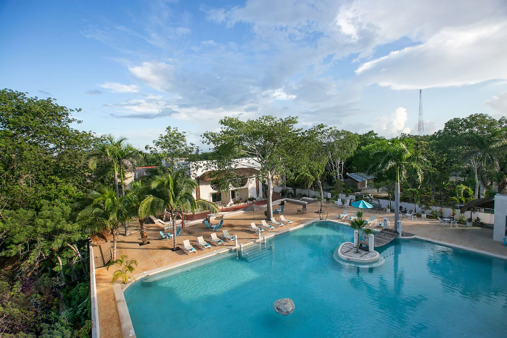 Casa Kaoba Hotel & Suites