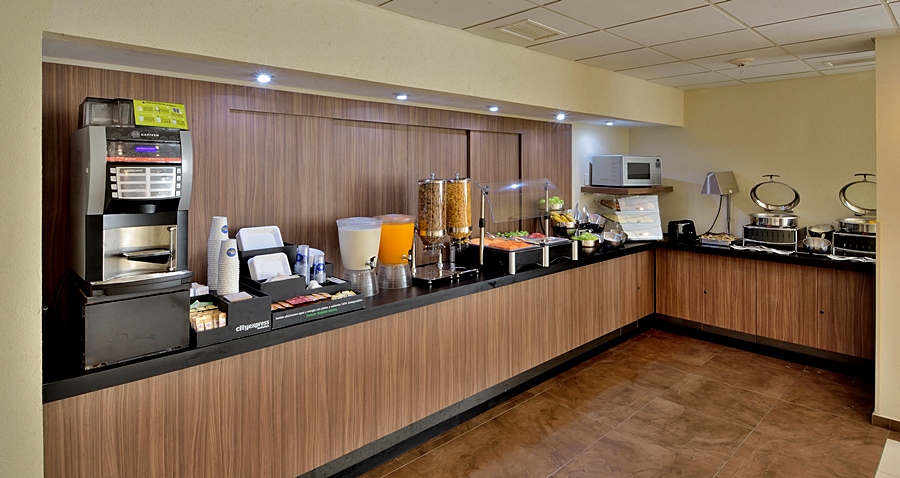 City Express Suites by Marriott Playa Del Carmen