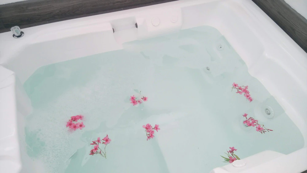 Dream House Jacuzzi