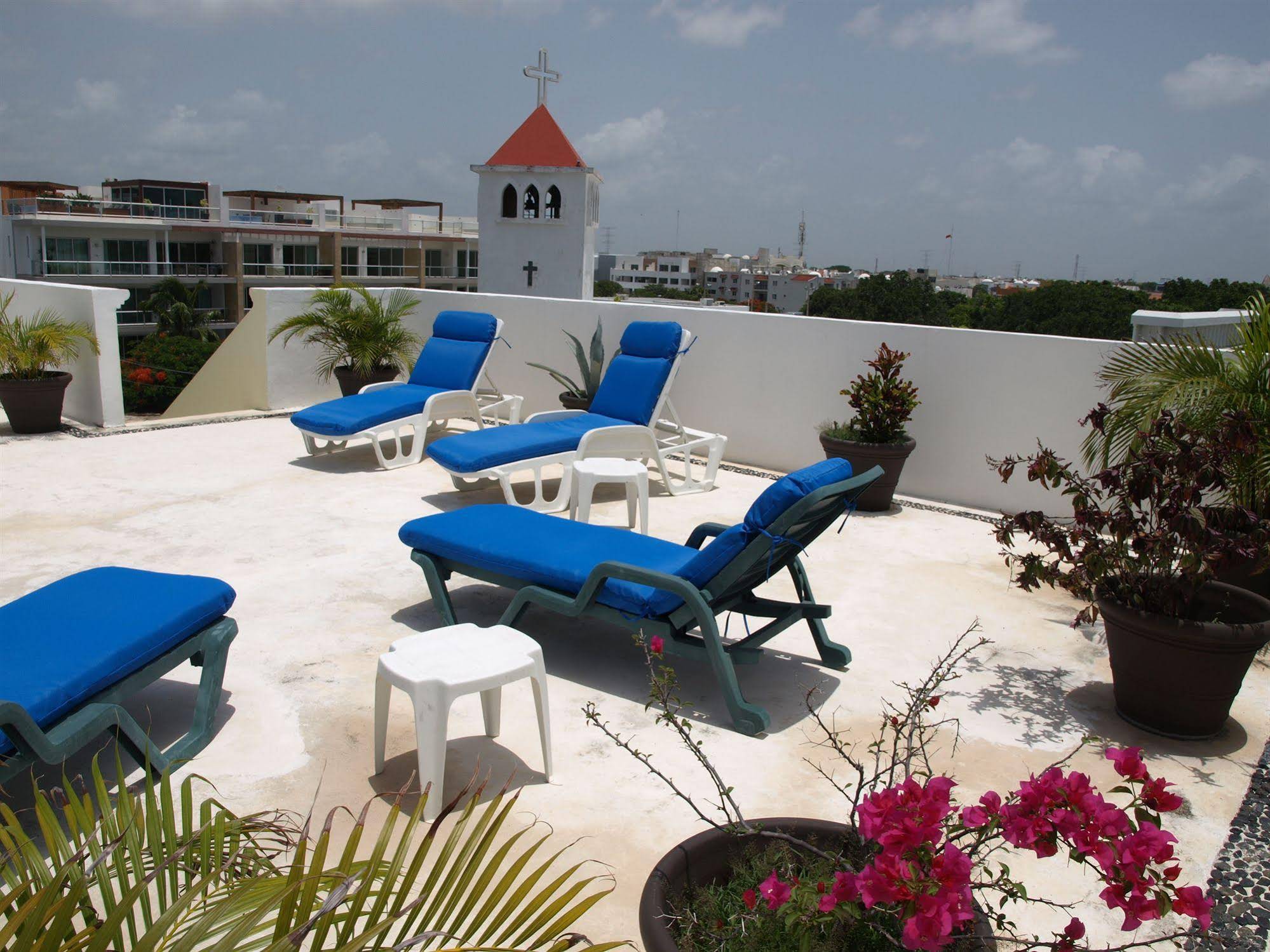 El Campanario Hotel & Estudios