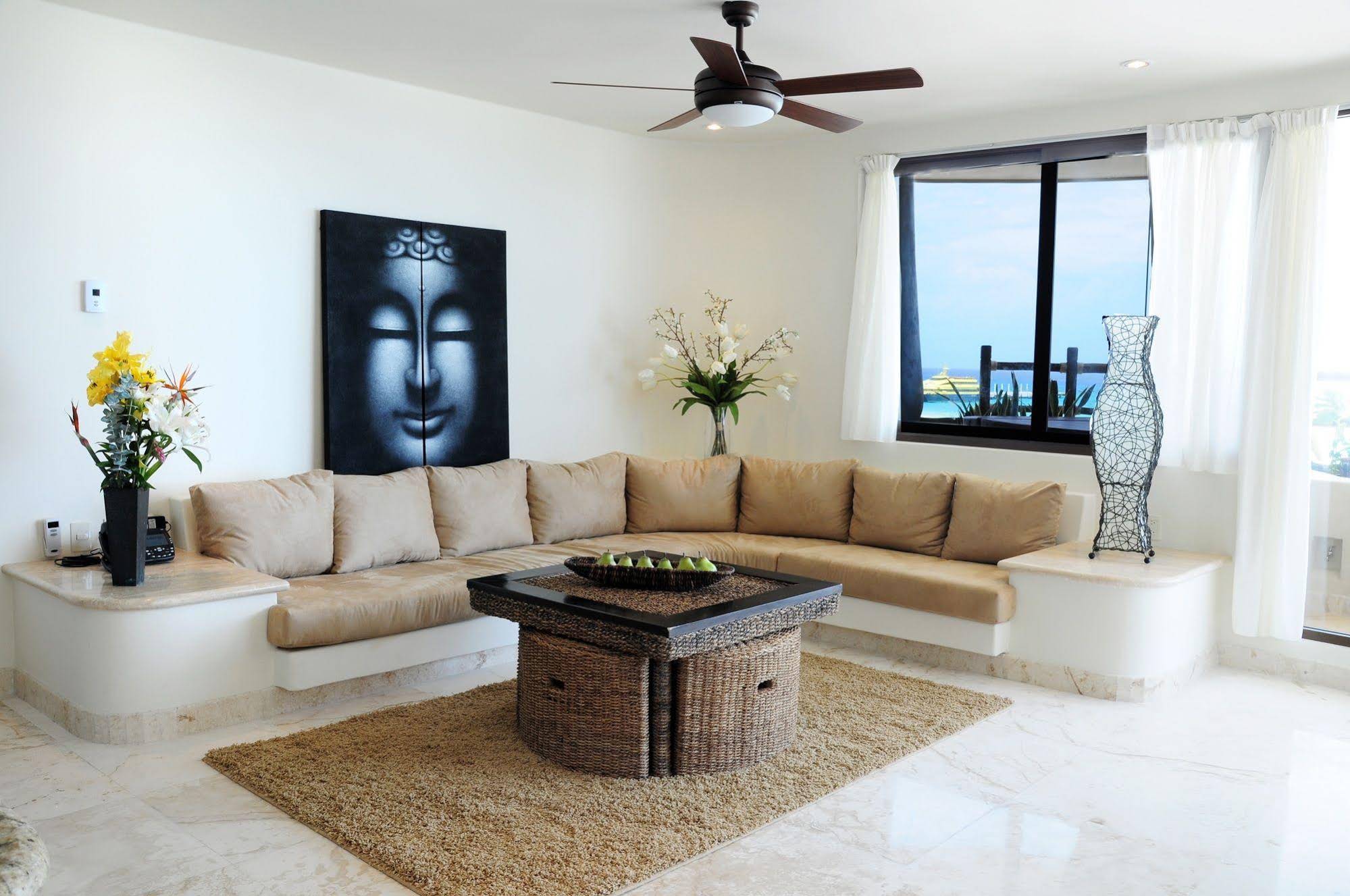 El Taj Oceanfront & Beachside Condos