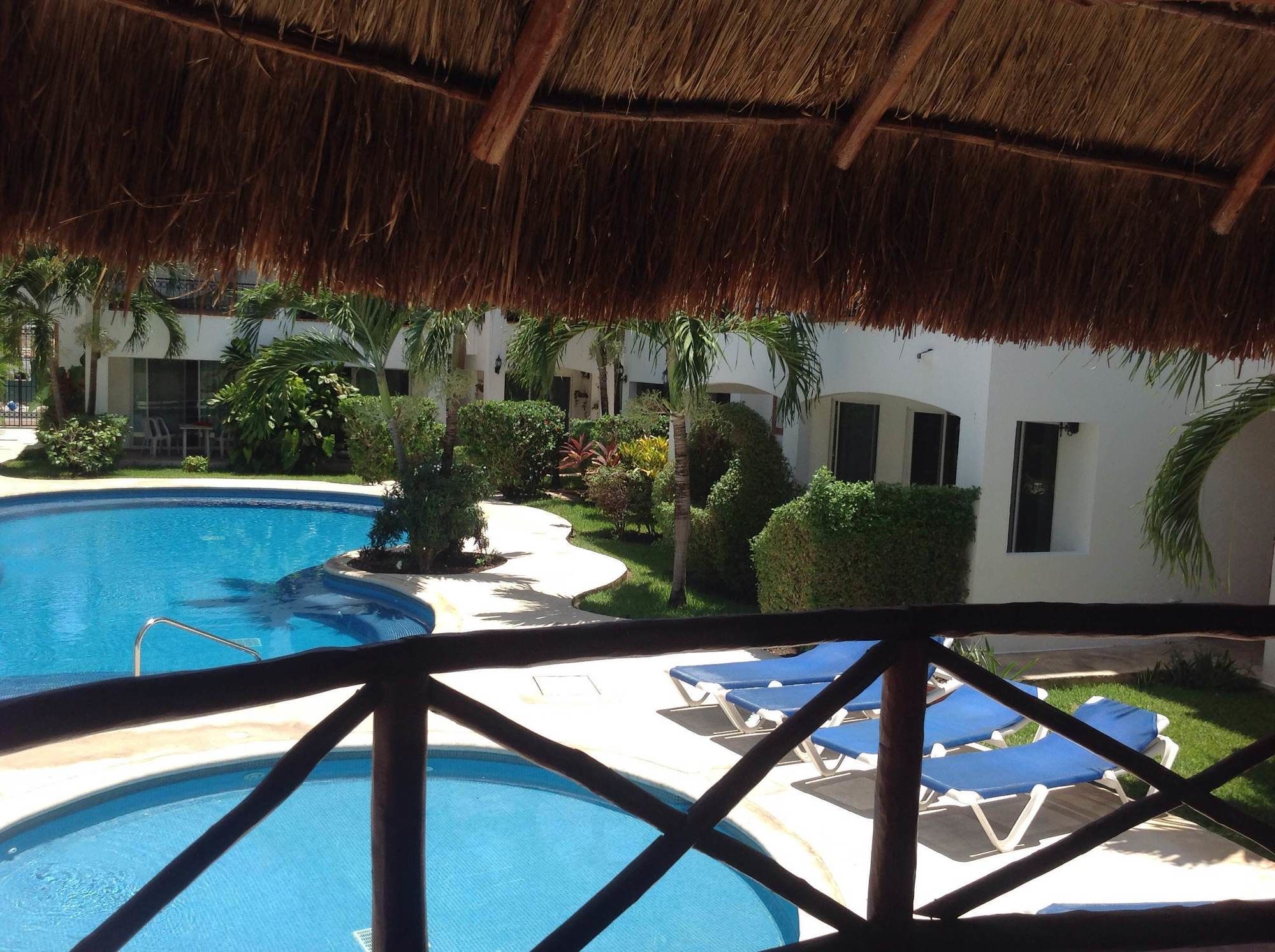 Gaviotas II Condo Hotel