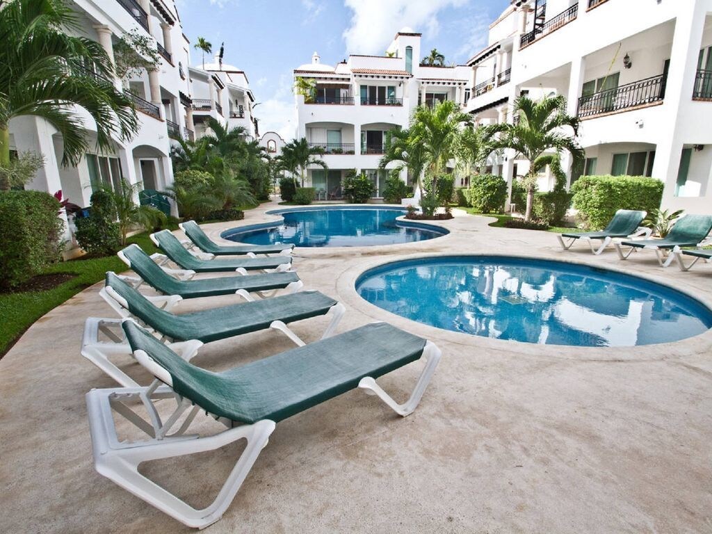 Gaviotas II Condo Hotel