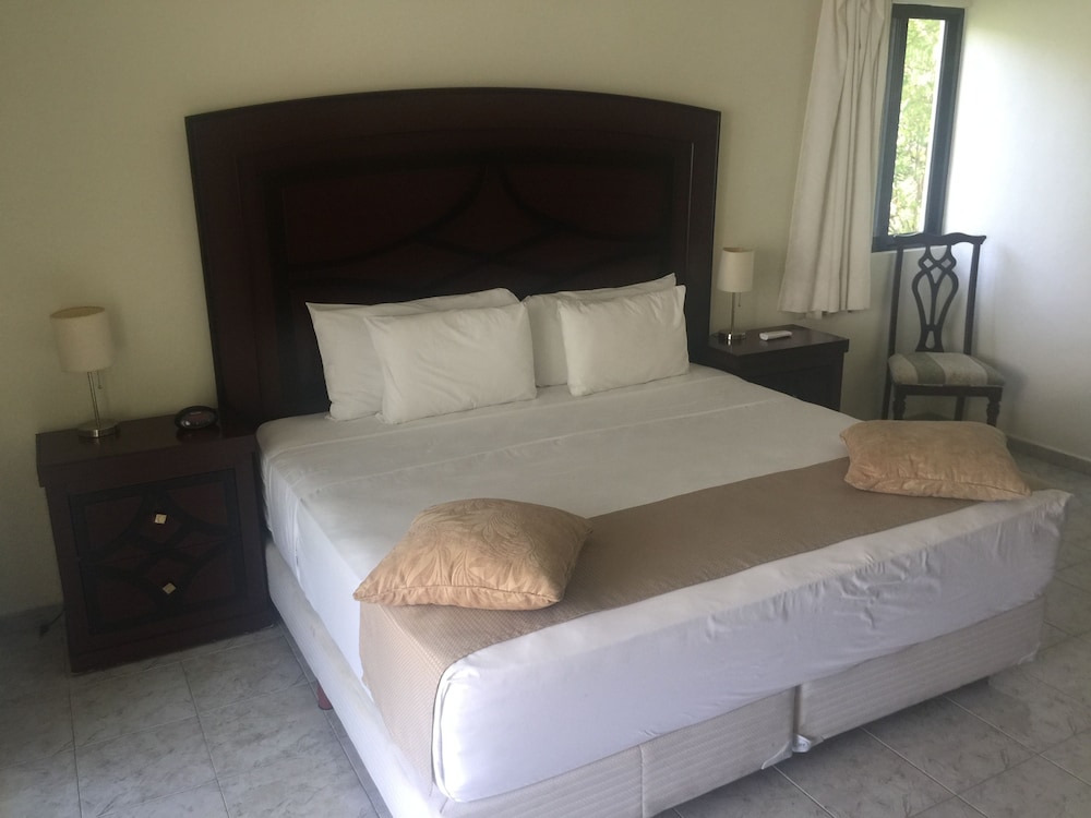 Green Oasis Home Boutique