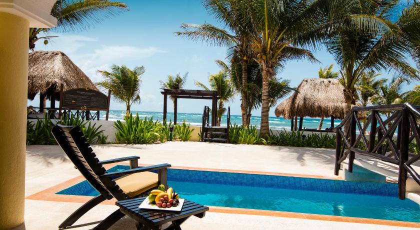 Hidden Beach Resort Au Naturel Club