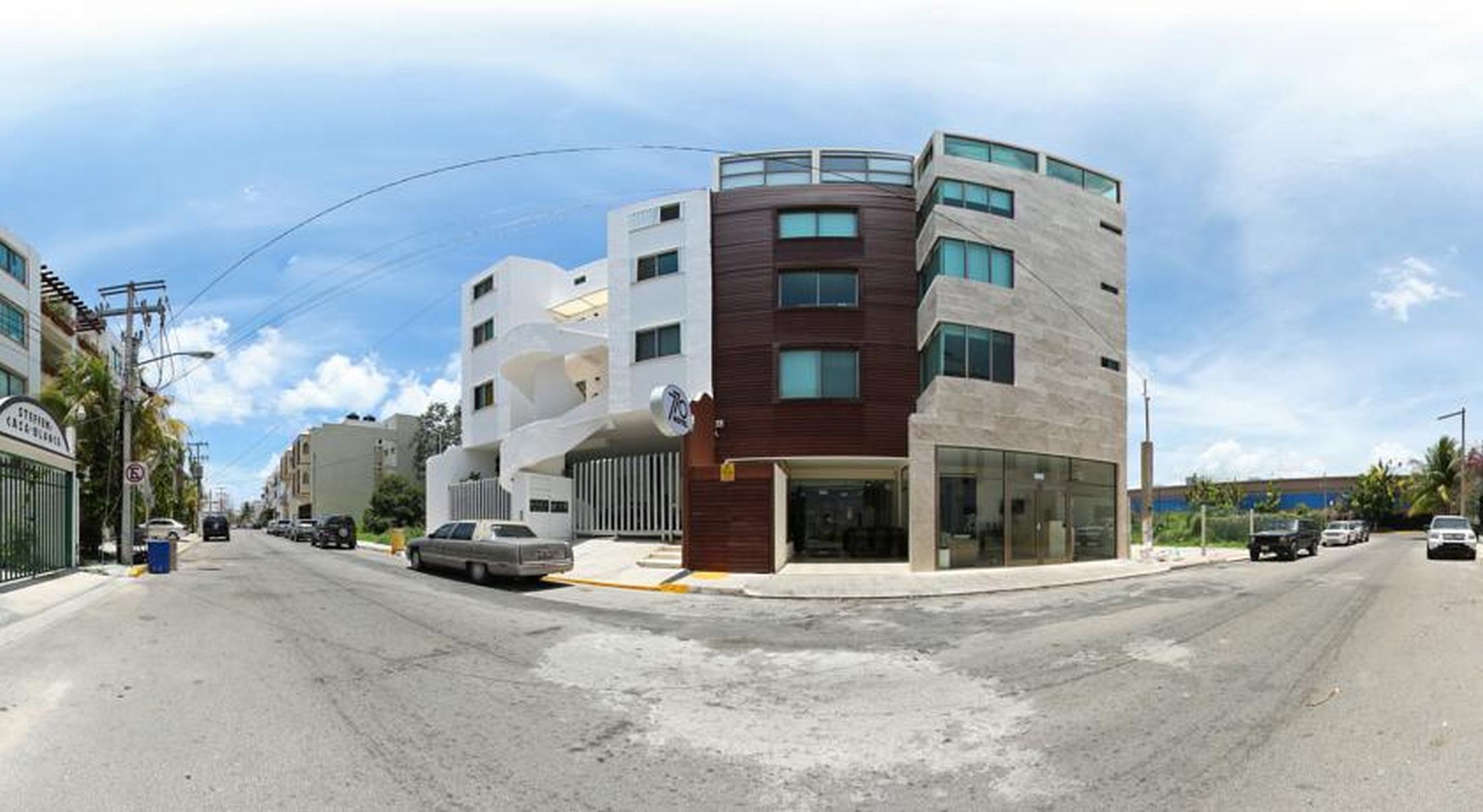 Hotel 770