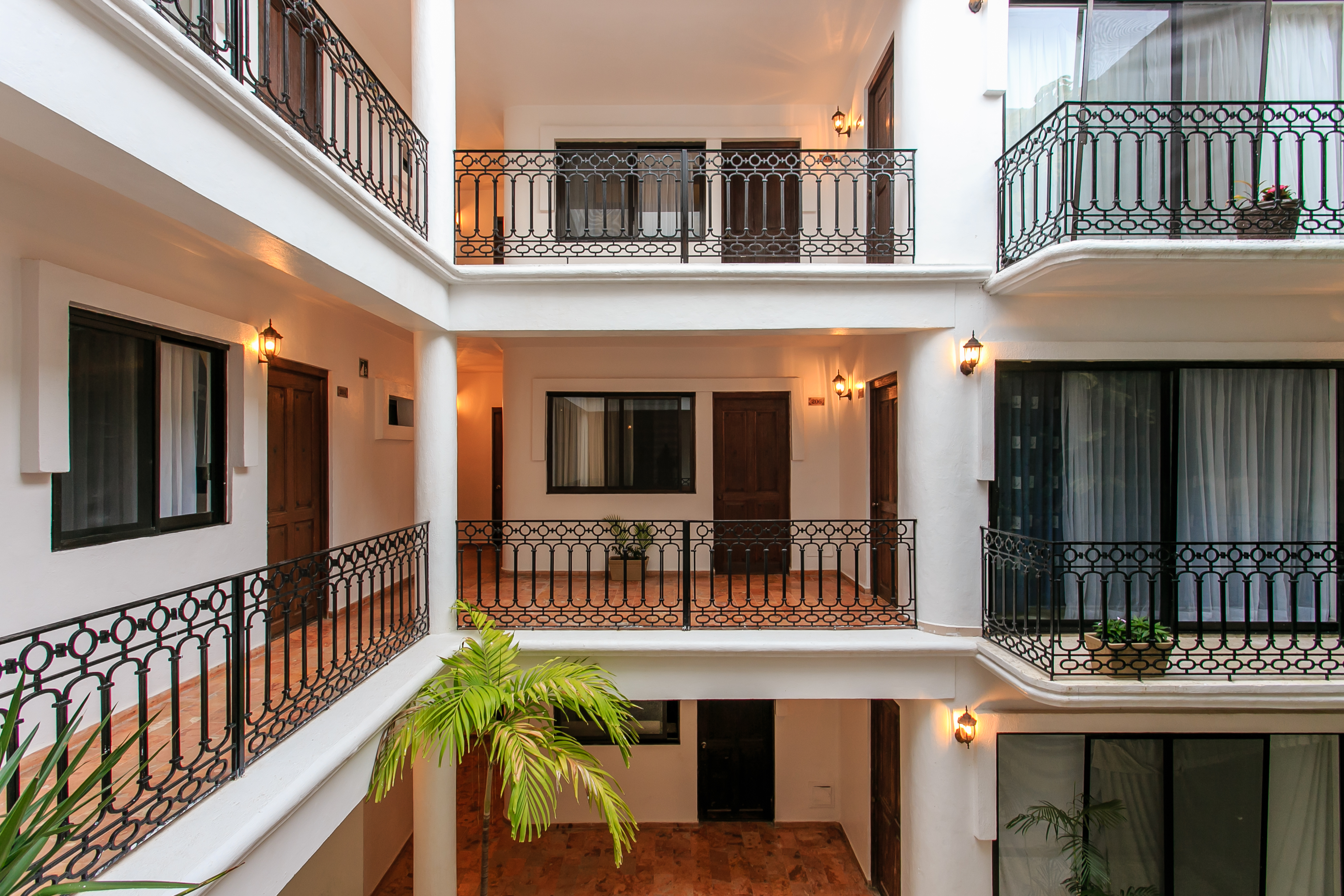 Banana Boutique By GuruHotel
