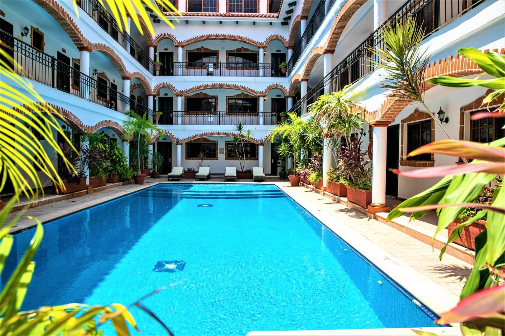 Hotel Colonial Playa del Carmen