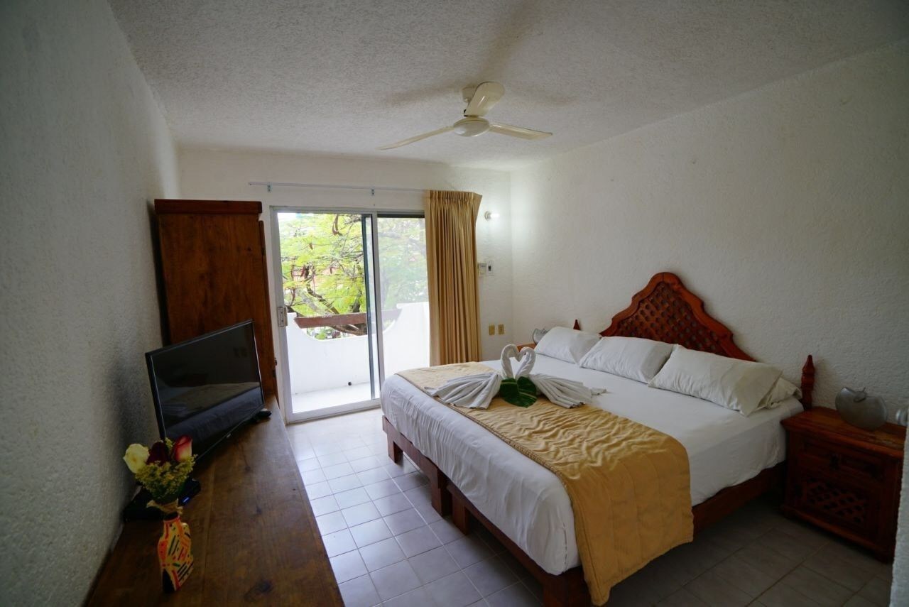 Ahava Hotel
