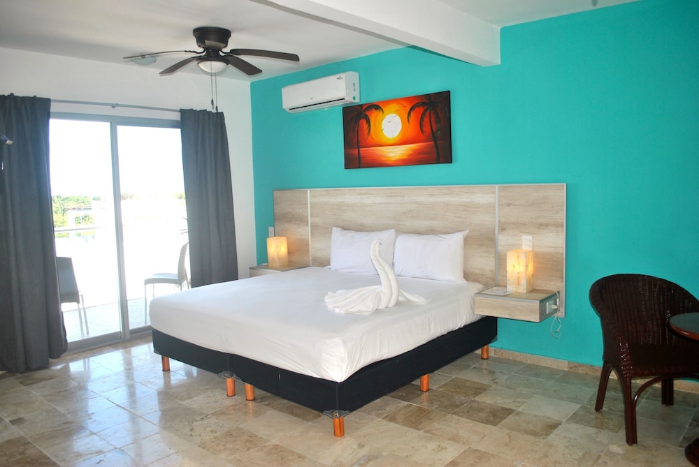 Hotel Punta Esmeralda