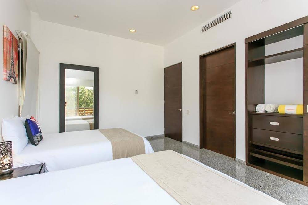 Infinito by Playa Moments