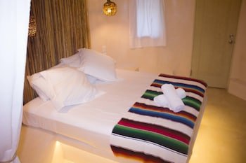 Isabella Beachside Hotel