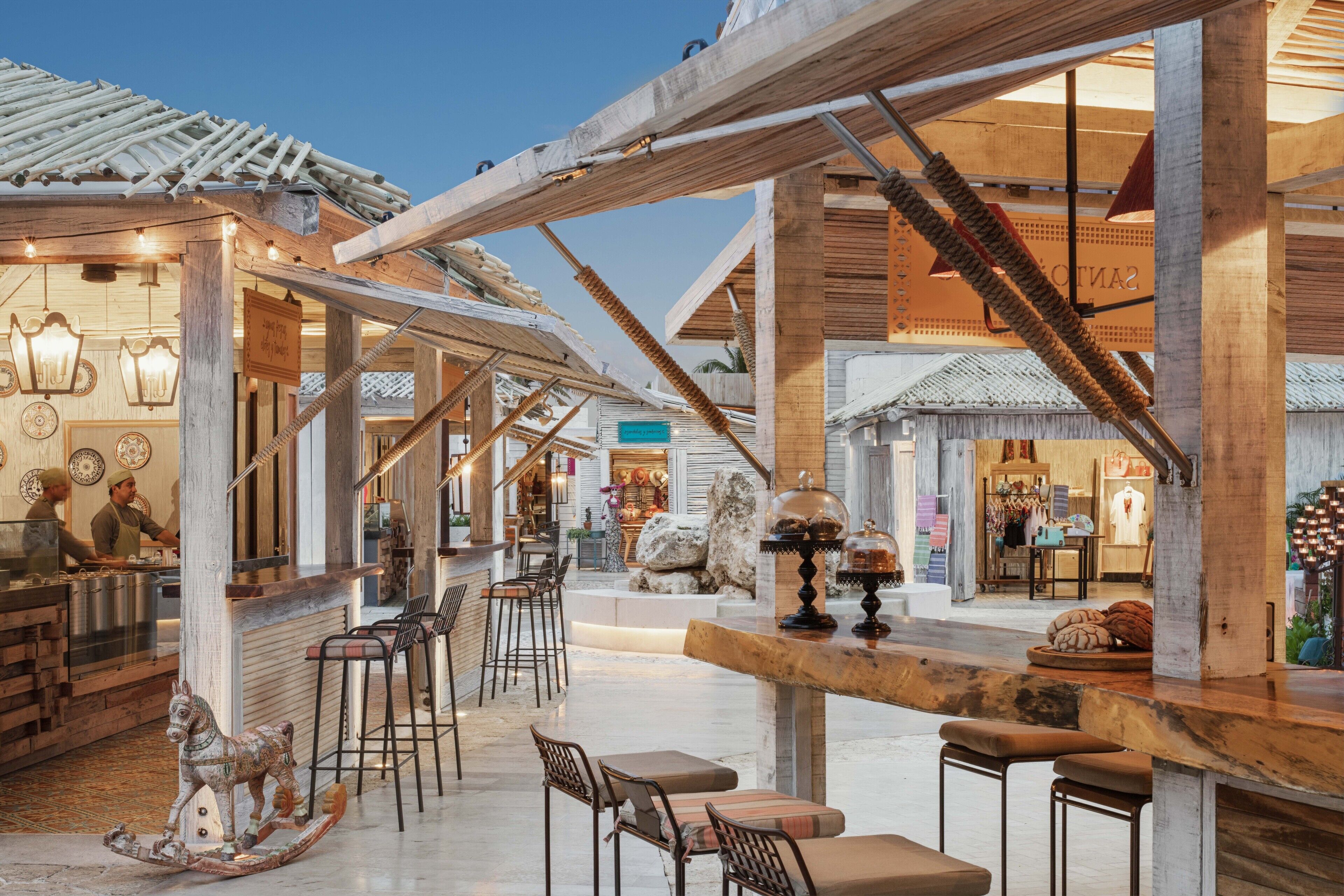 Jungala Park Hotel - VidantaWorld Riviera Maya