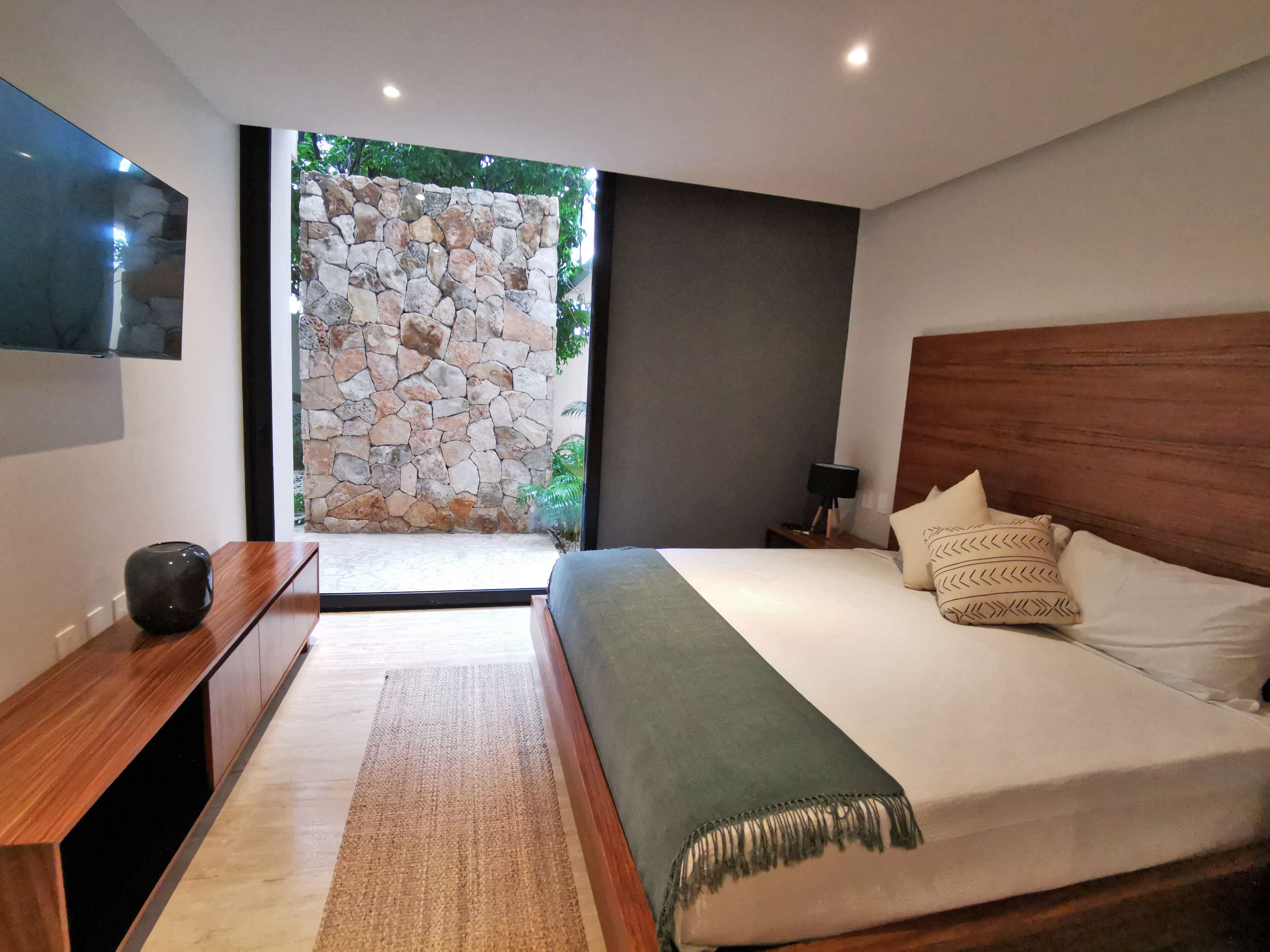Kaab South Beach By The Spot Rentals