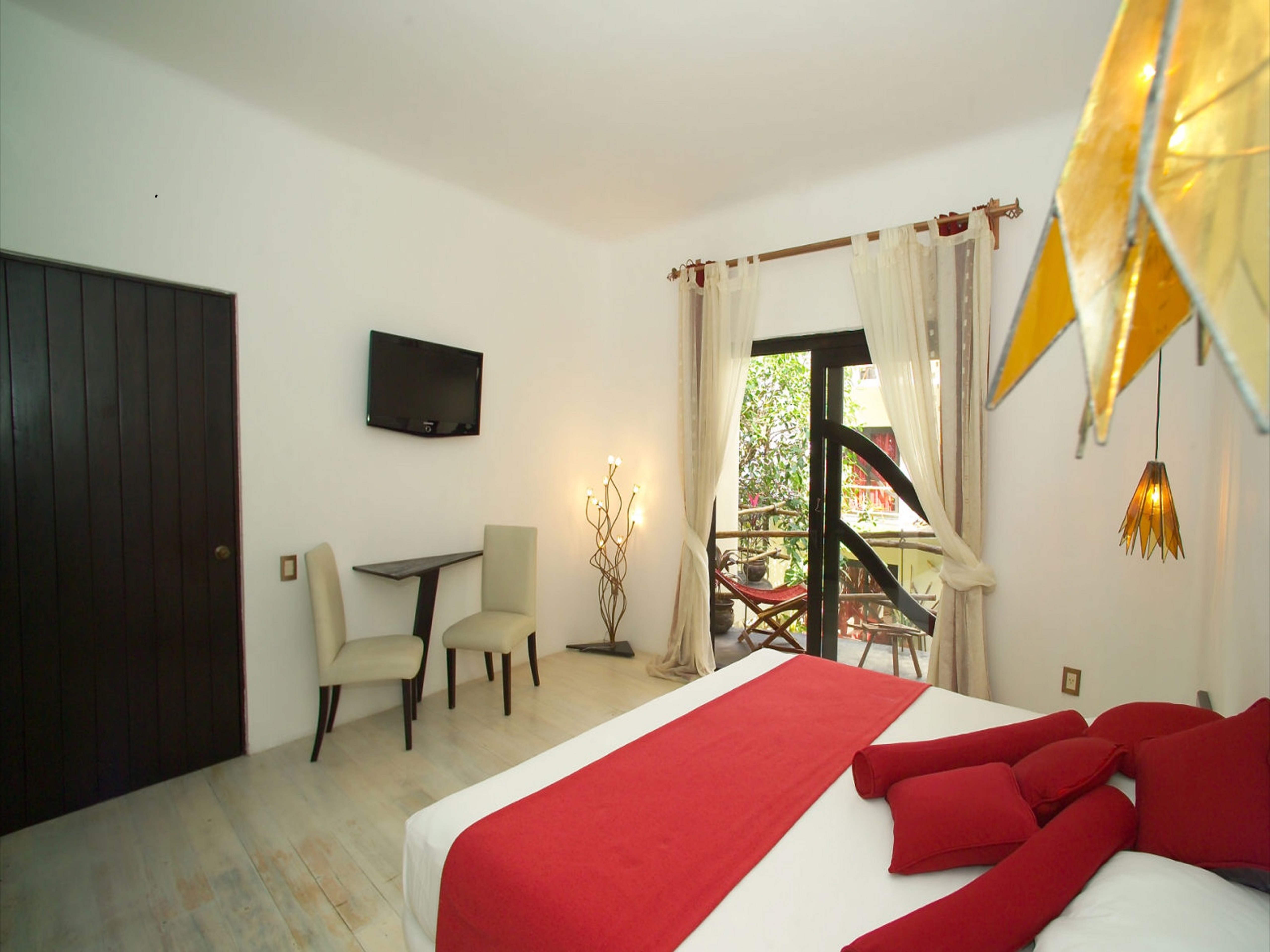 Kinbe Deluxe Boutique Hotel