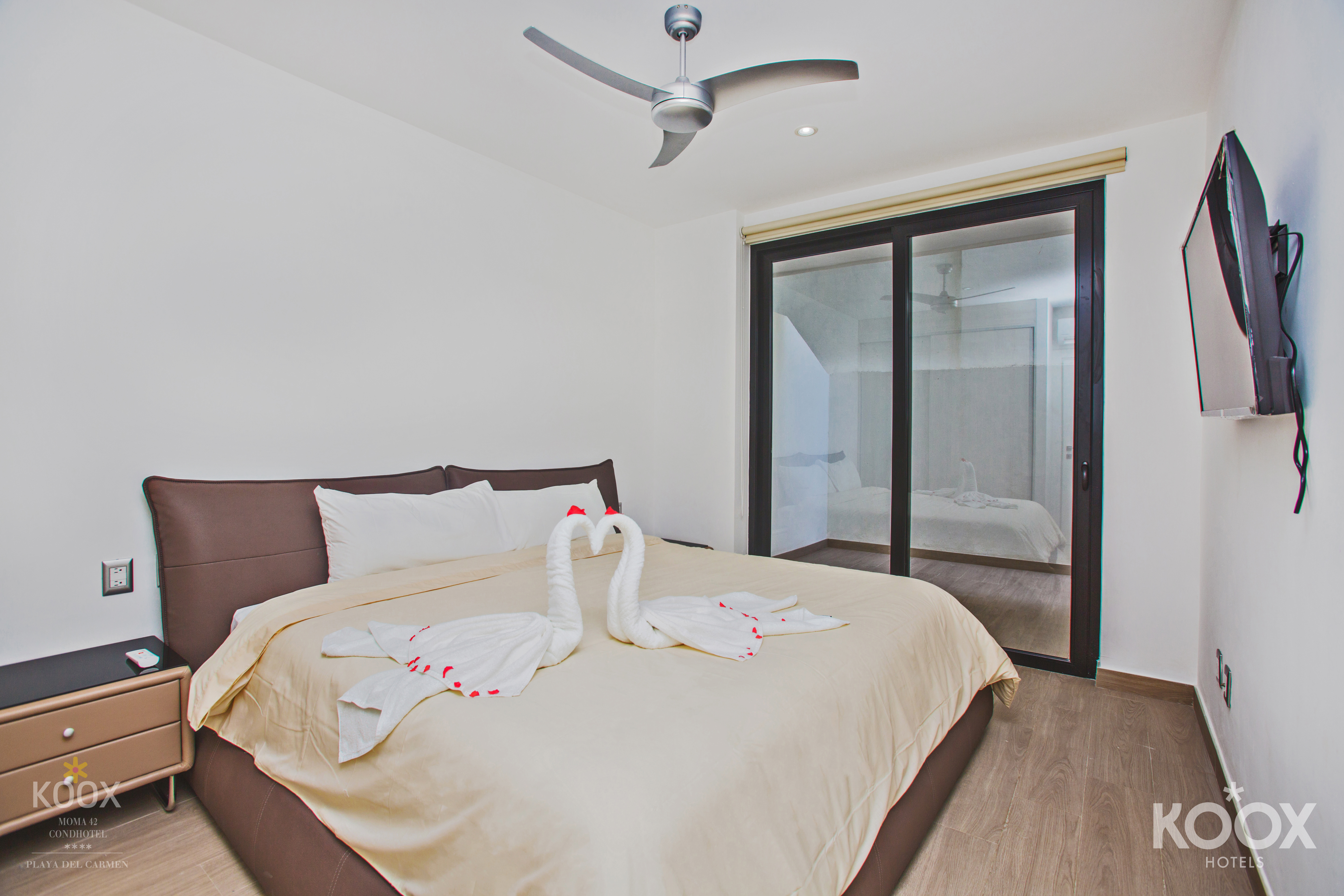 Koox Moma 42 Condohotel