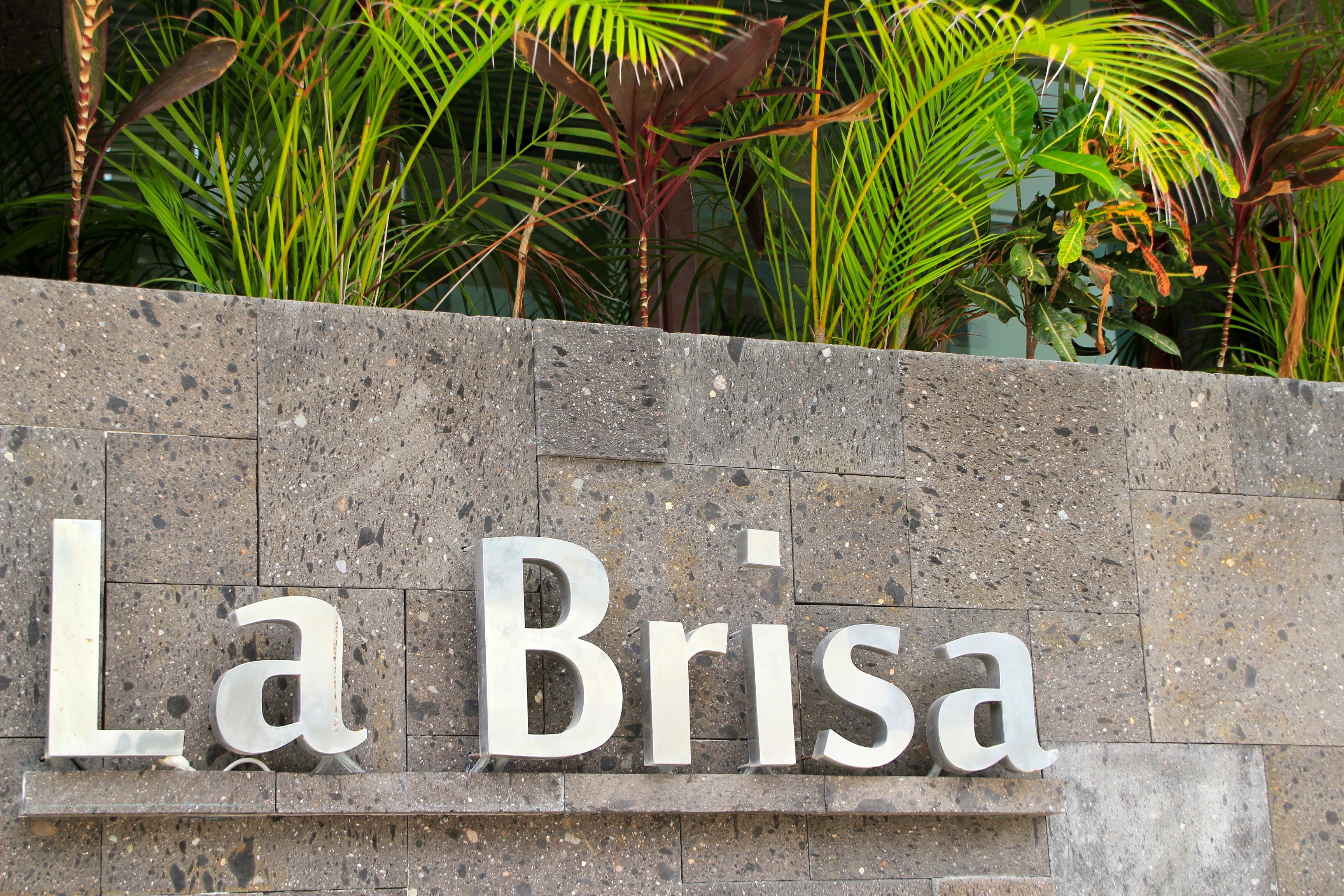 Las Brisas Condominios