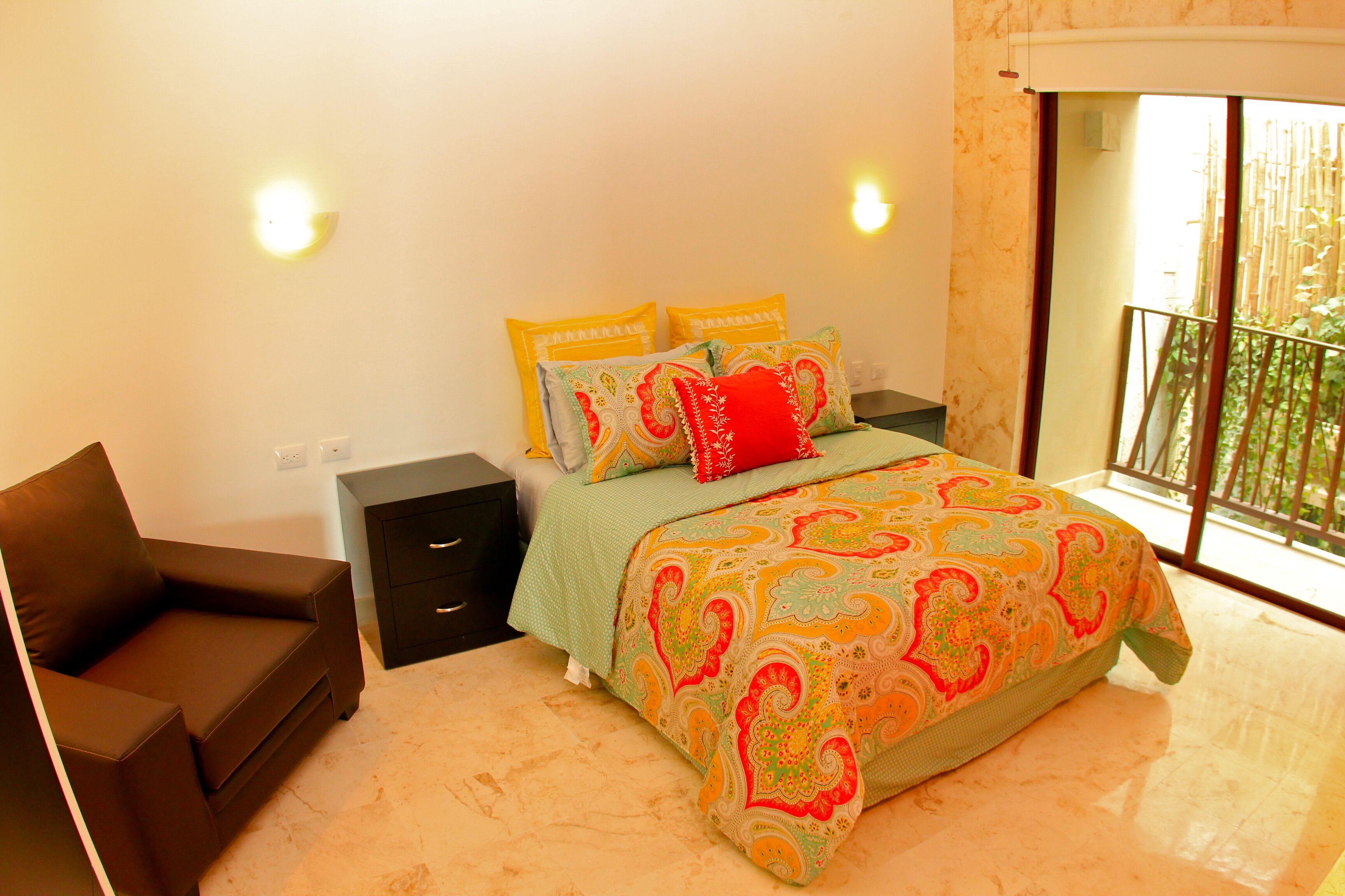 Las Brisas Condominios