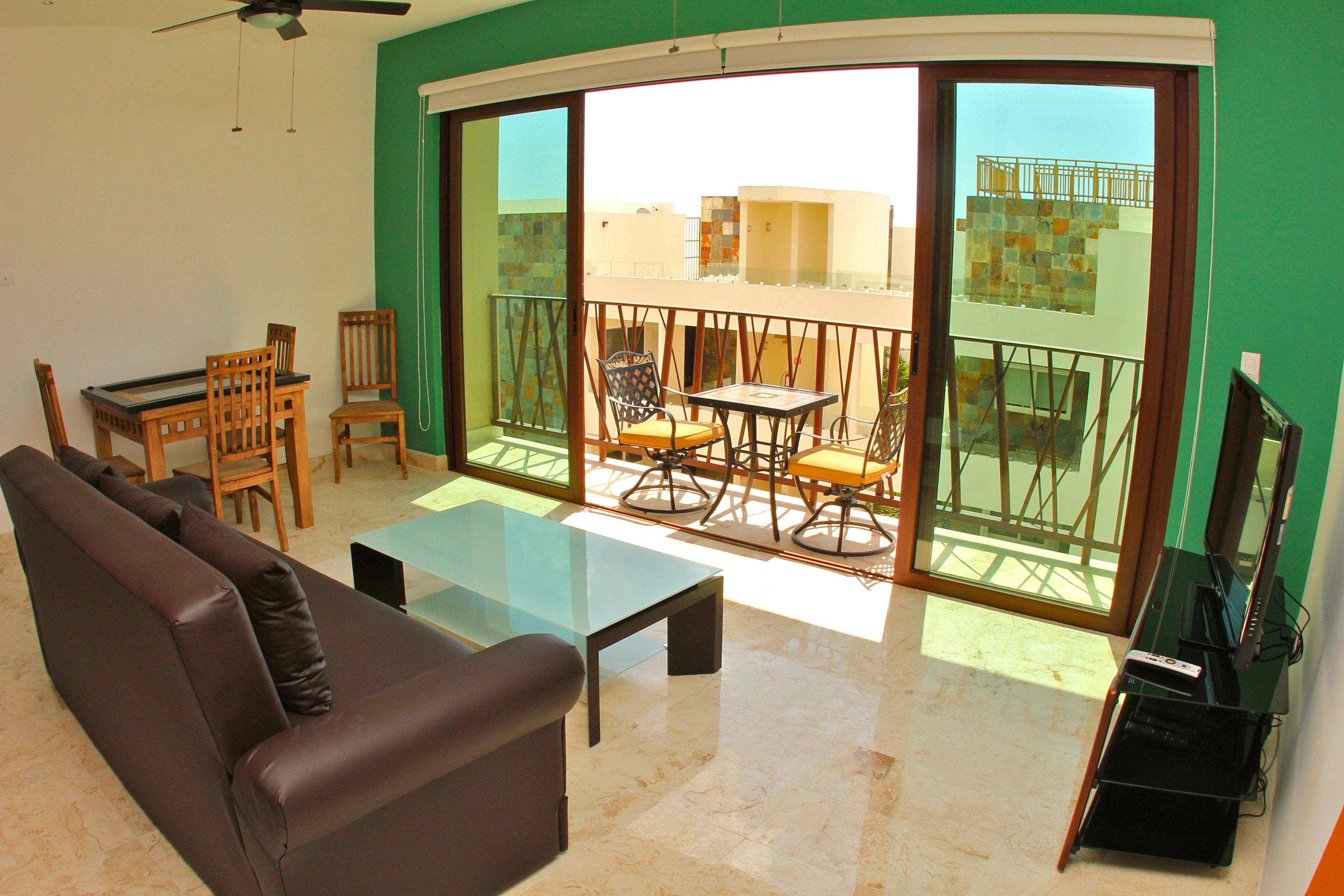 Las Brisas Condominios