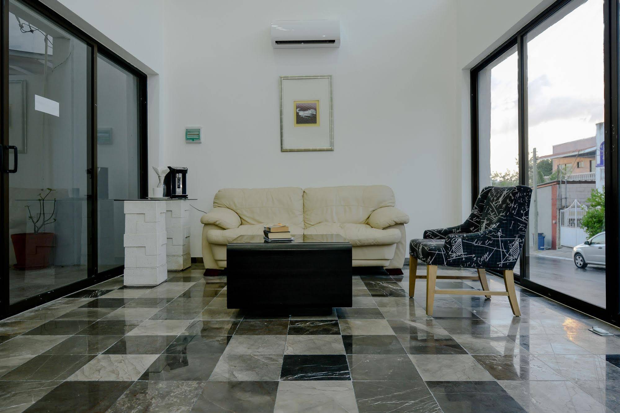 Las Perlas Condo Hotel