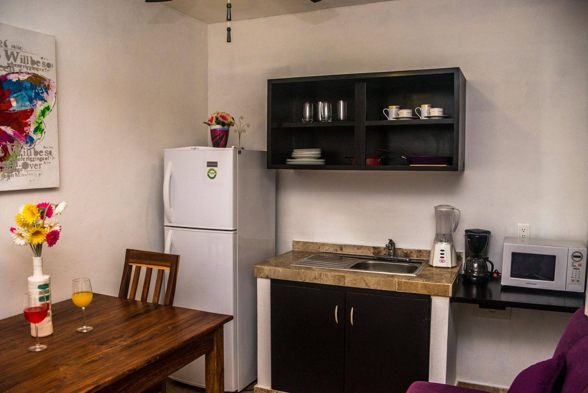 Las Perlas Condo Hotel