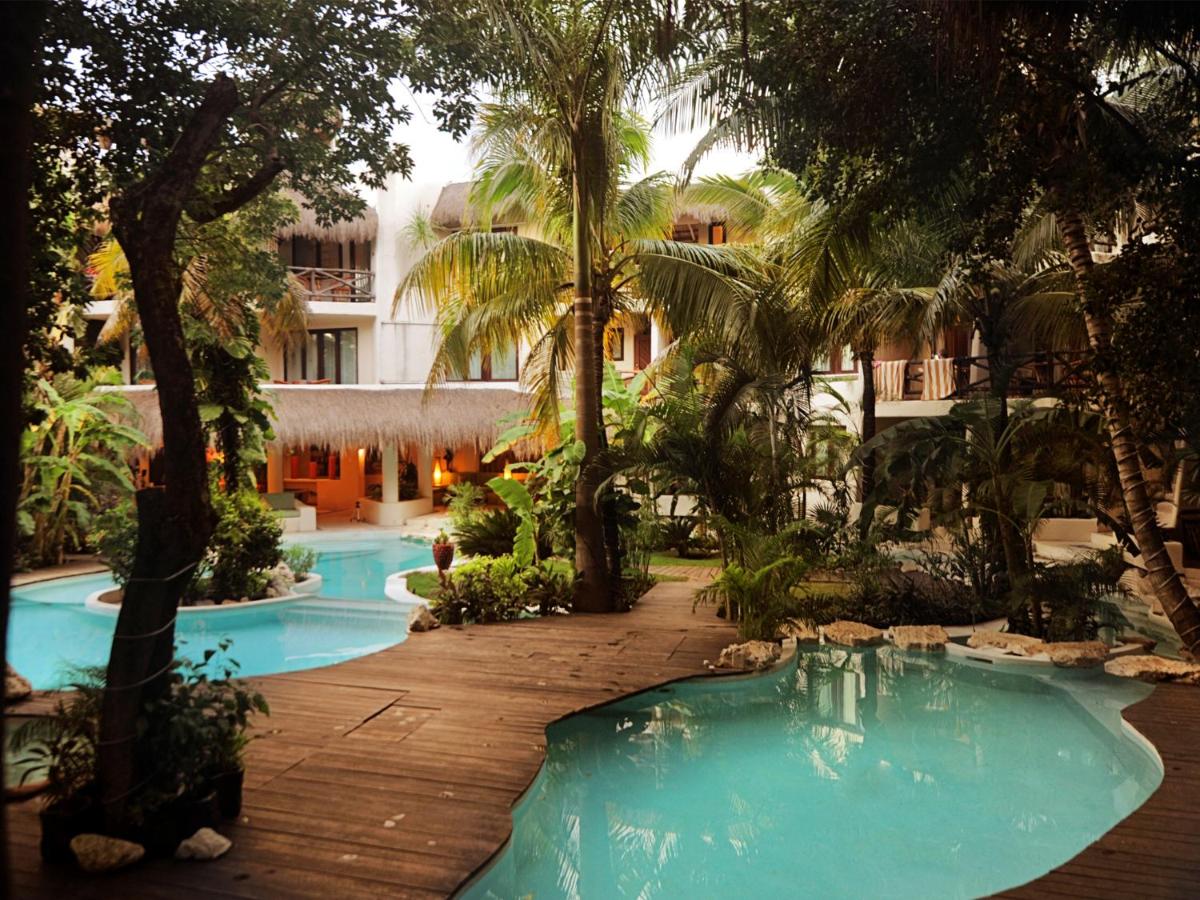 La Tortuga Hotel & Spa
